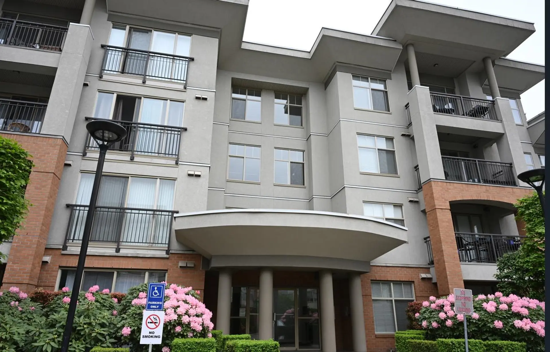 Property at #202 33545 Rainbow Avenue, Abbotsford, BC