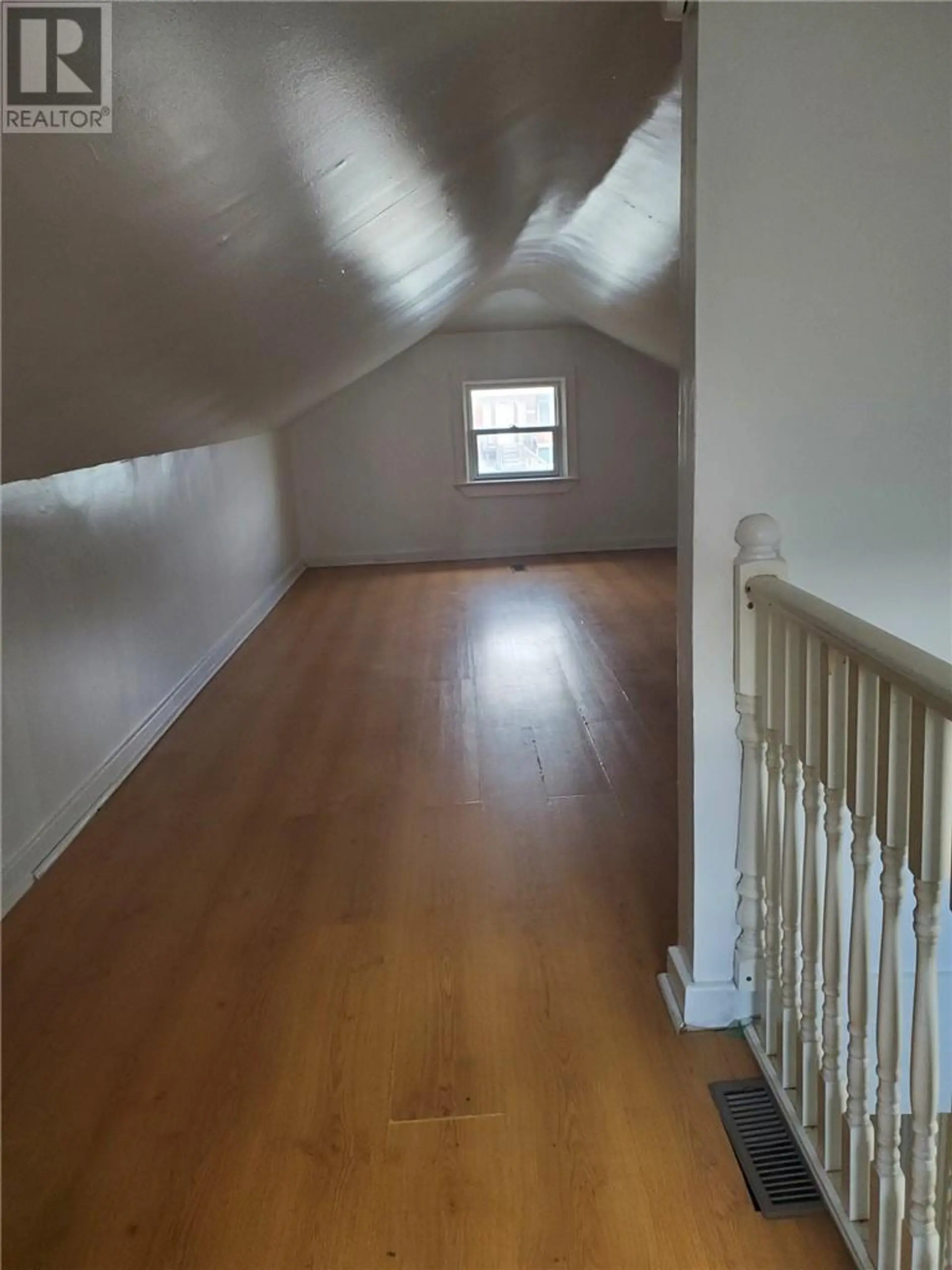 1215 Notre Dame Avenue - Image 13