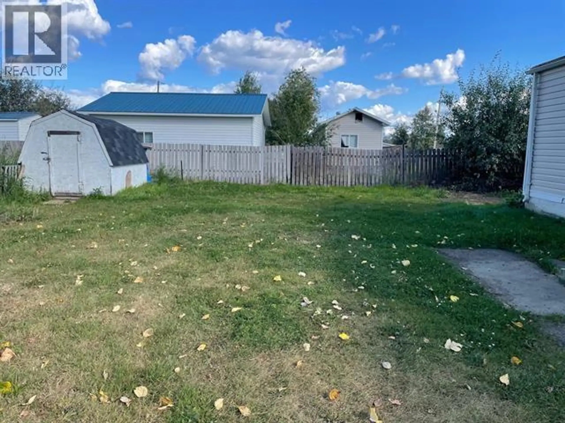 5256 42 STREET - Image 2