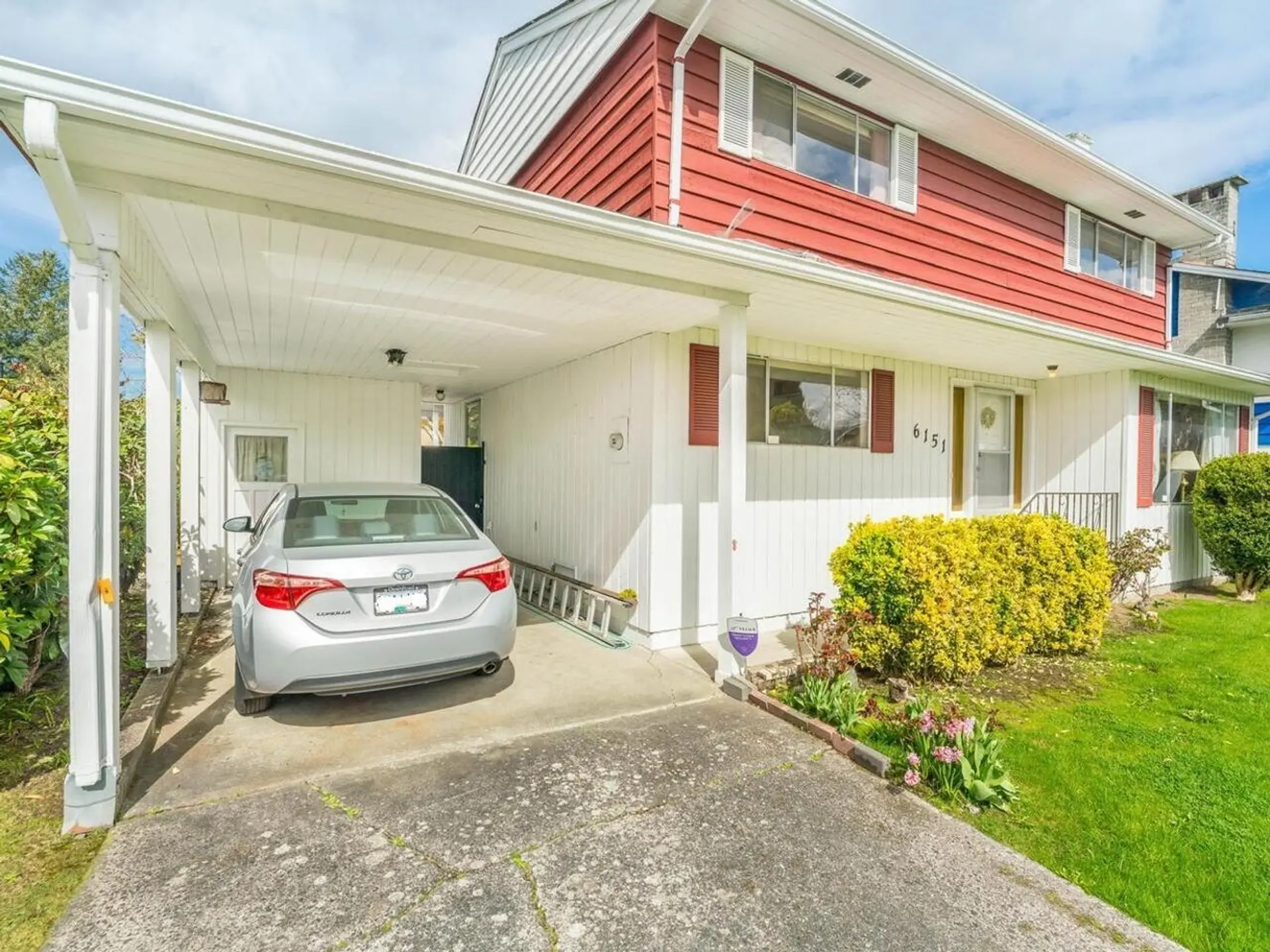 6151 Nanika Crescent - Image 2