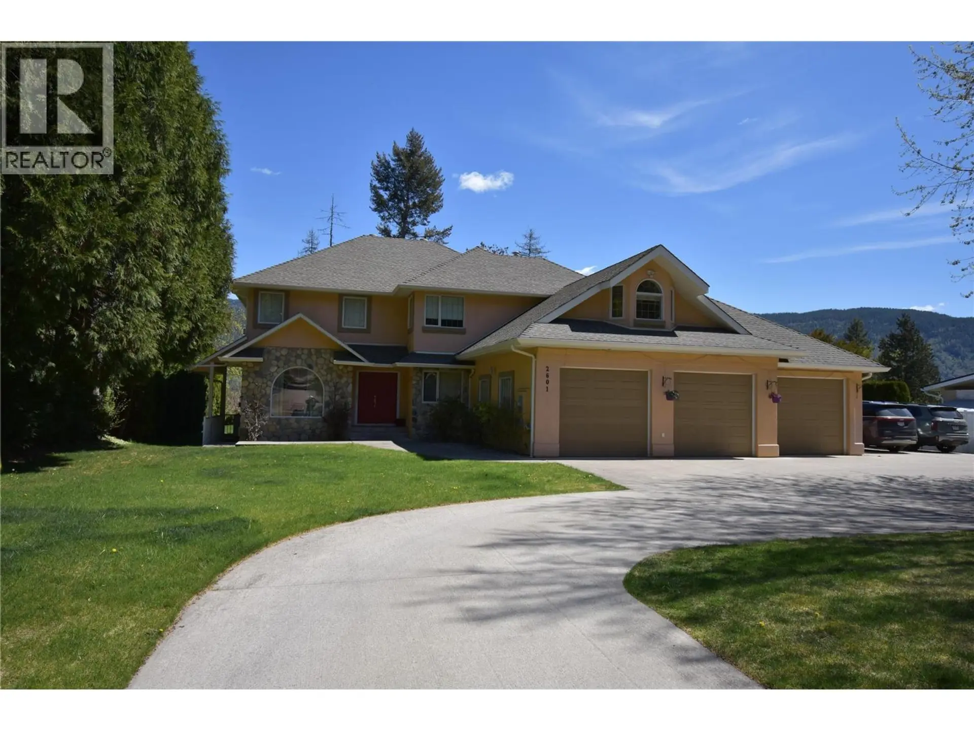 Property at 2601 9th Avenue, Castlegar, BC