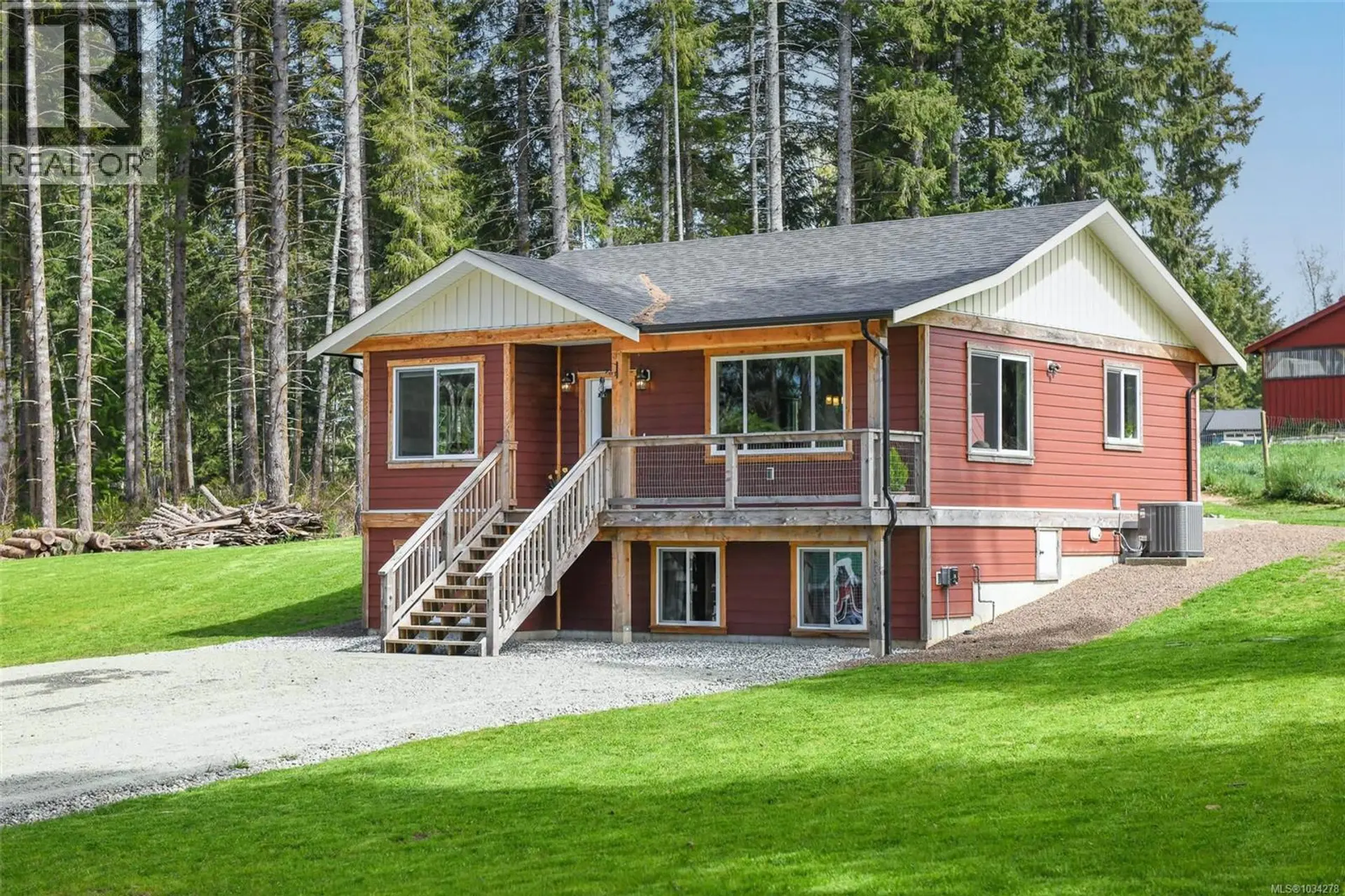 Property at 7594 Island Hwy N, Merville, BC