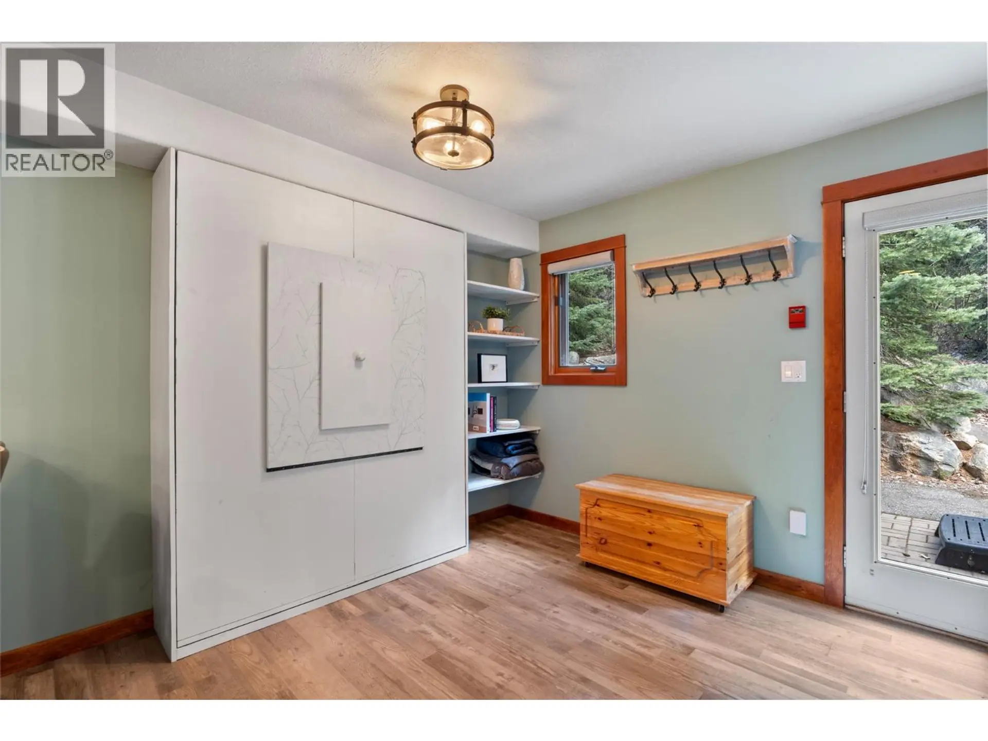 #25 3300 Village Place - Image 5
