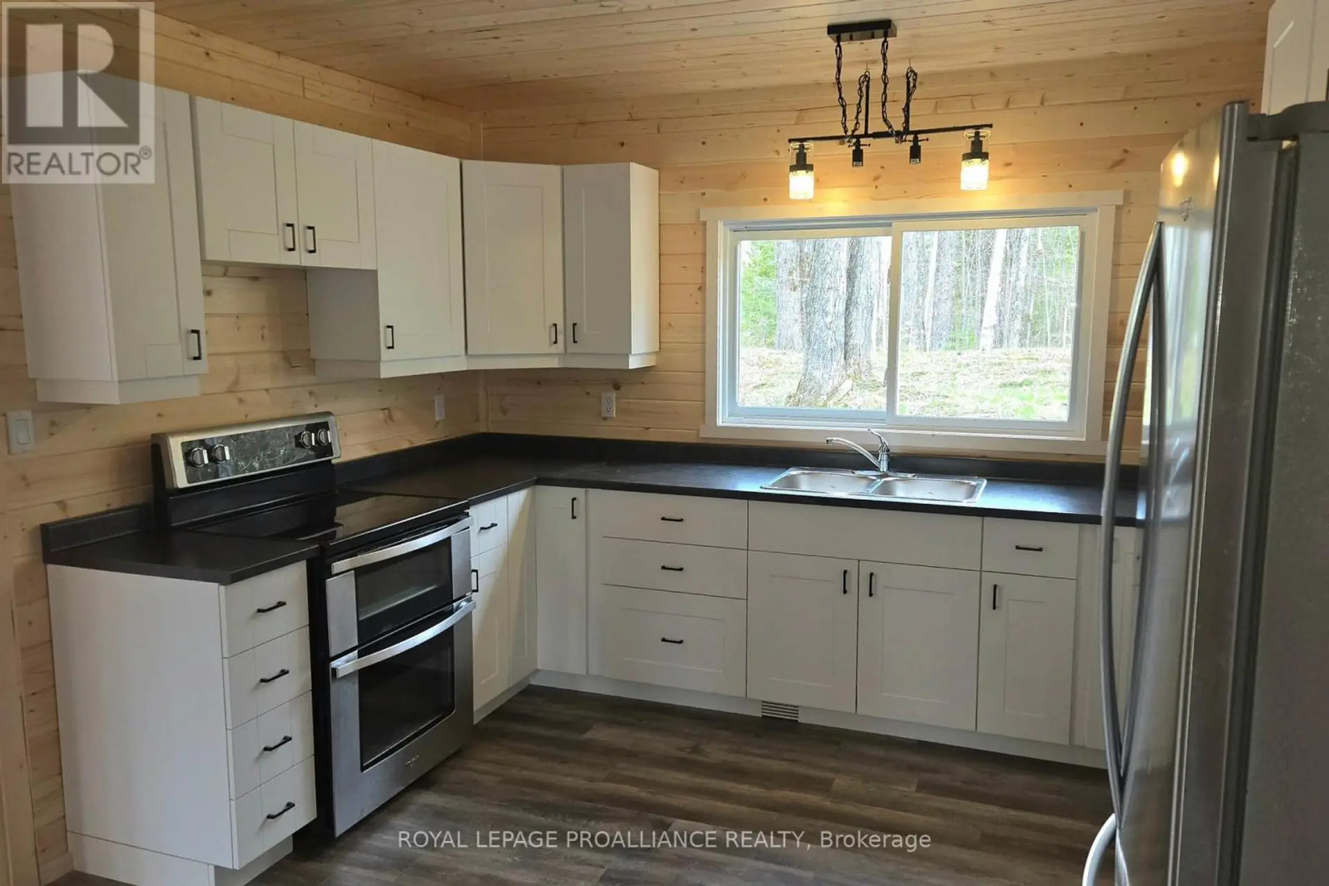 1049 SOUTH ROAD - Image 2