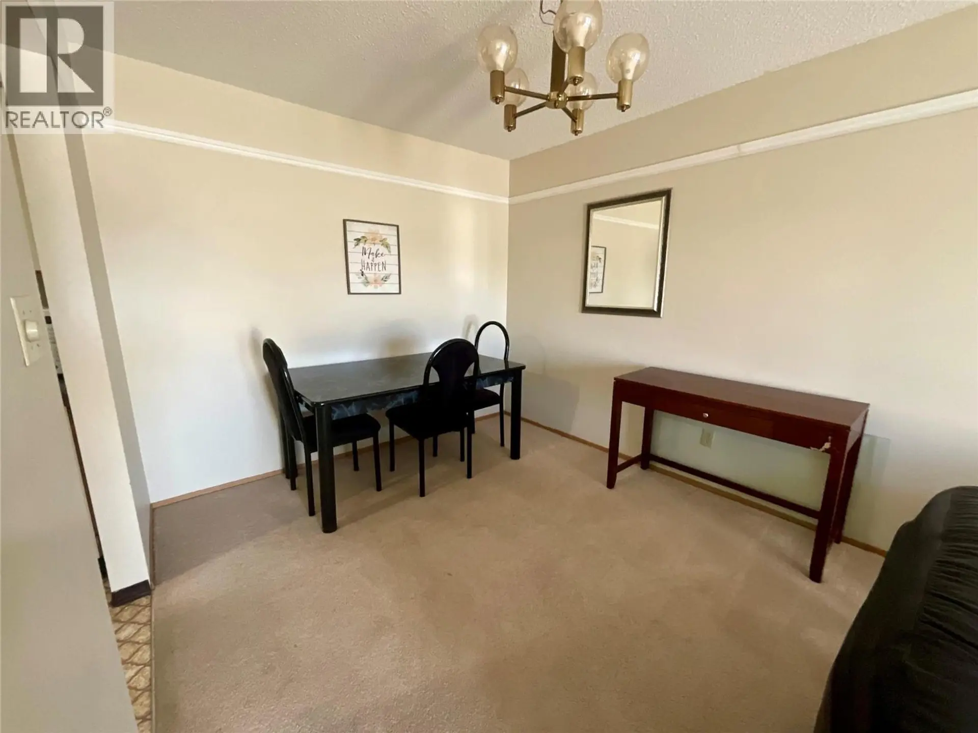 #211 320 Northgate - Image 4