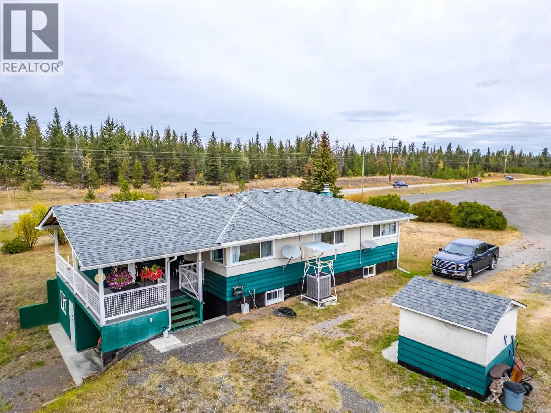 Property at 1208 CARIBOO 97 HIGHWAY, 70 Mile House, BC