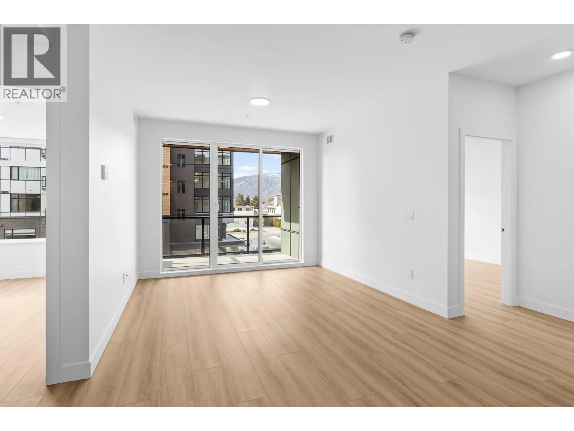 #301 2780 Olalla Road - Image 4