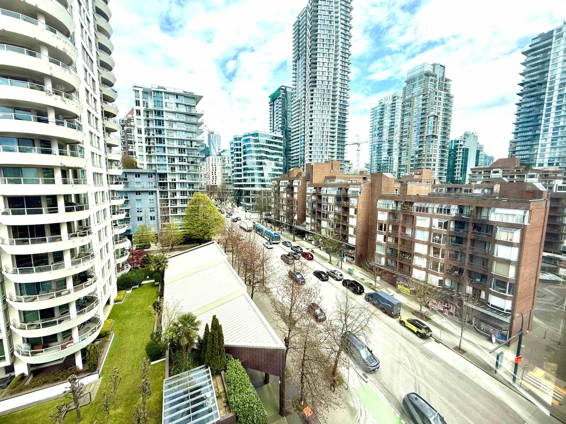 #1007 1003 Pacific Street - Image 8