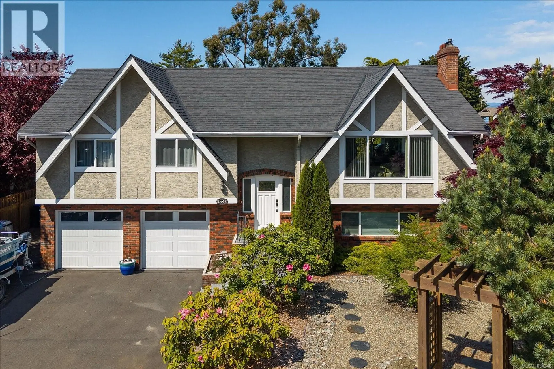 Property at 1583 Juan De Fuca Blvd, Parksville, BC