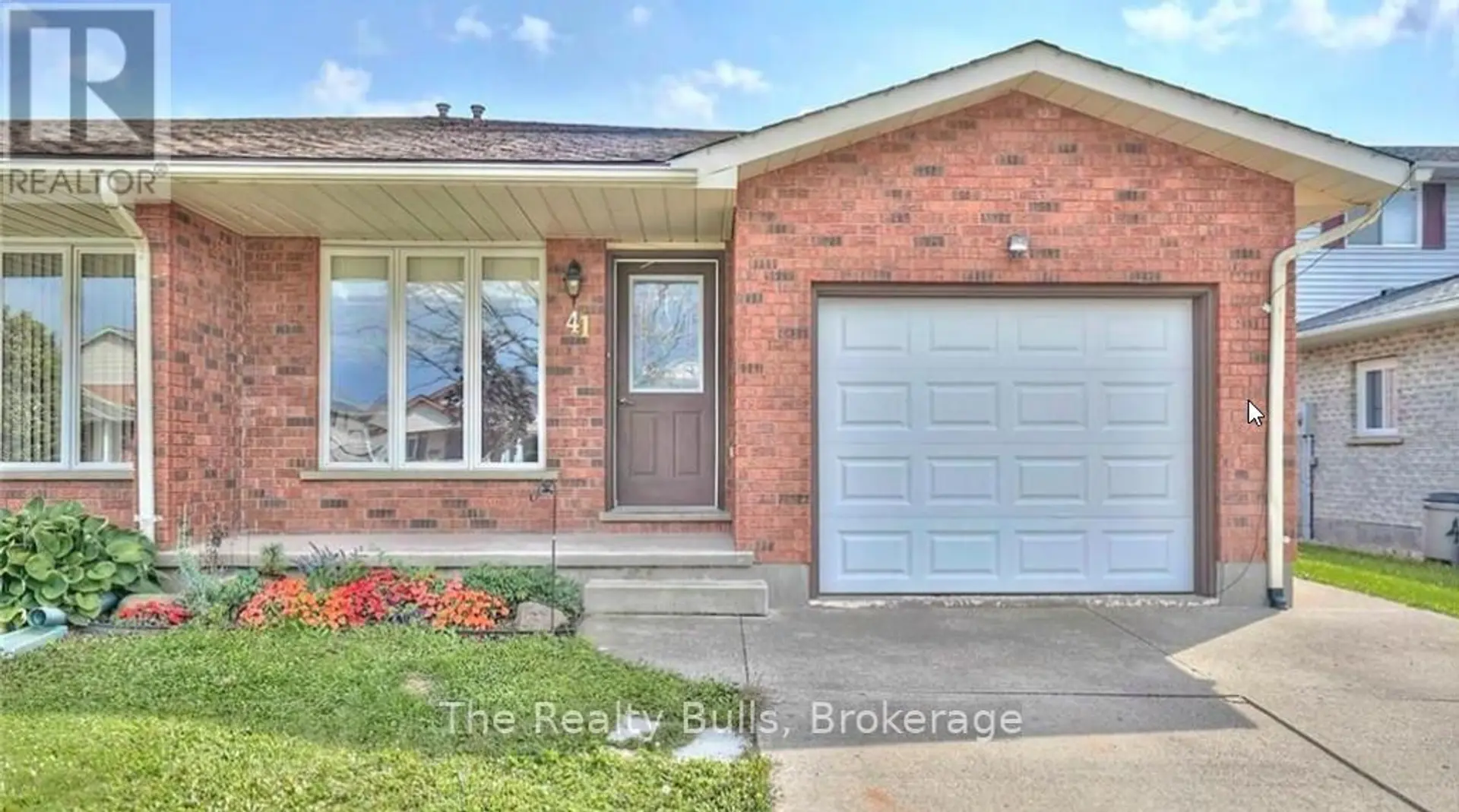 41 POPLAR CRESCENT - Image 1