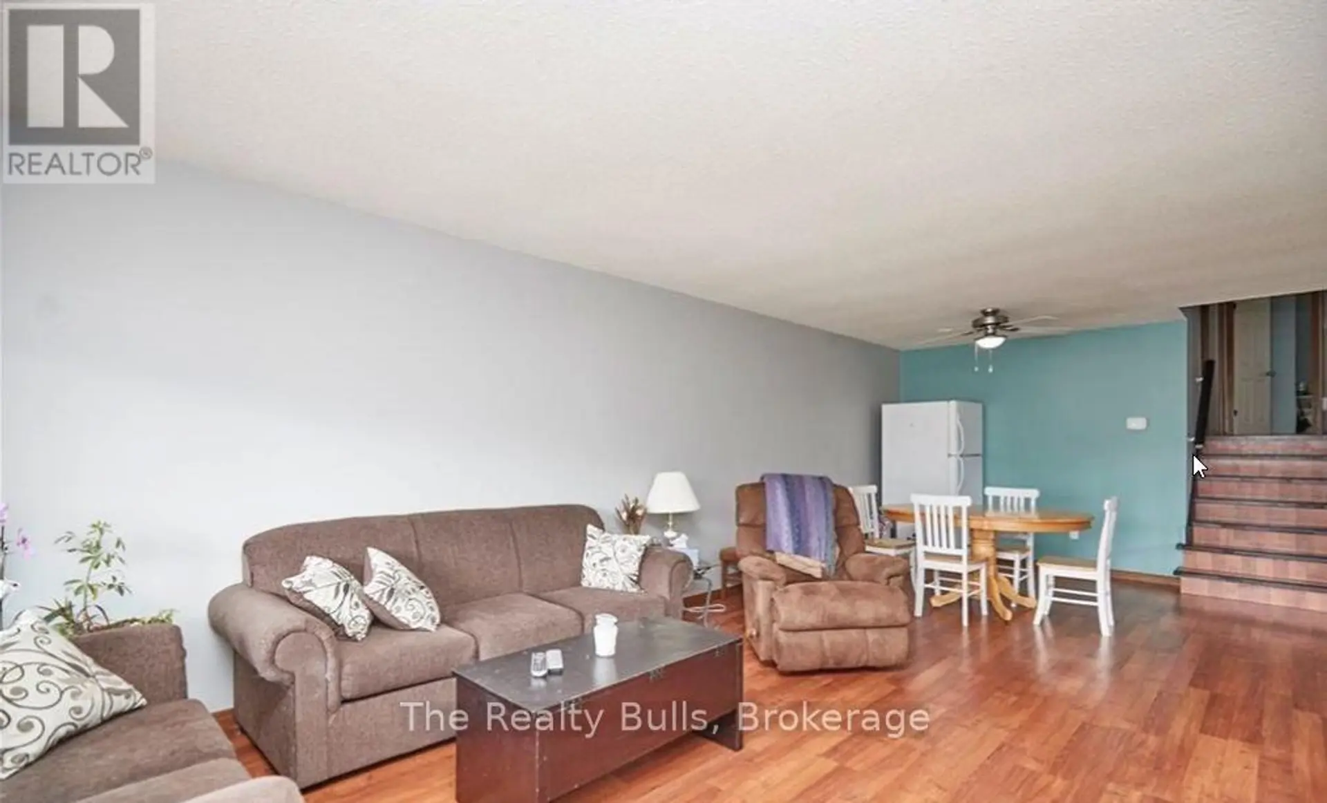 41 POPLAR CRESCENT - Image 2