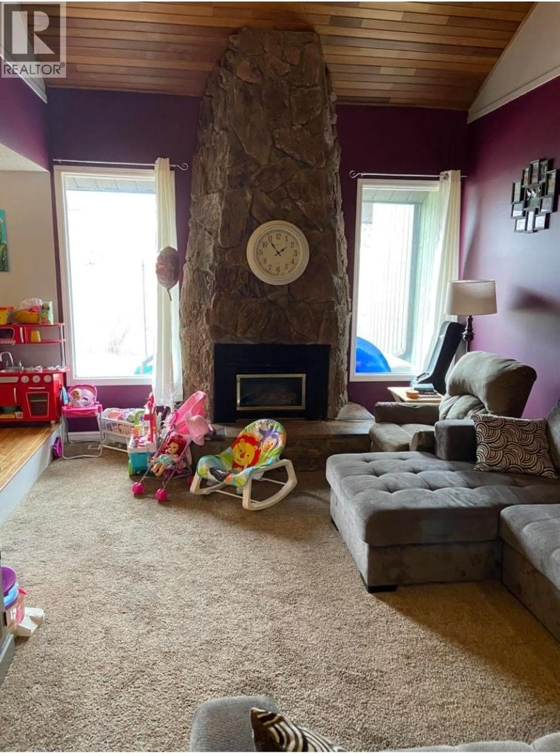 10856 102 STREET - Image 6