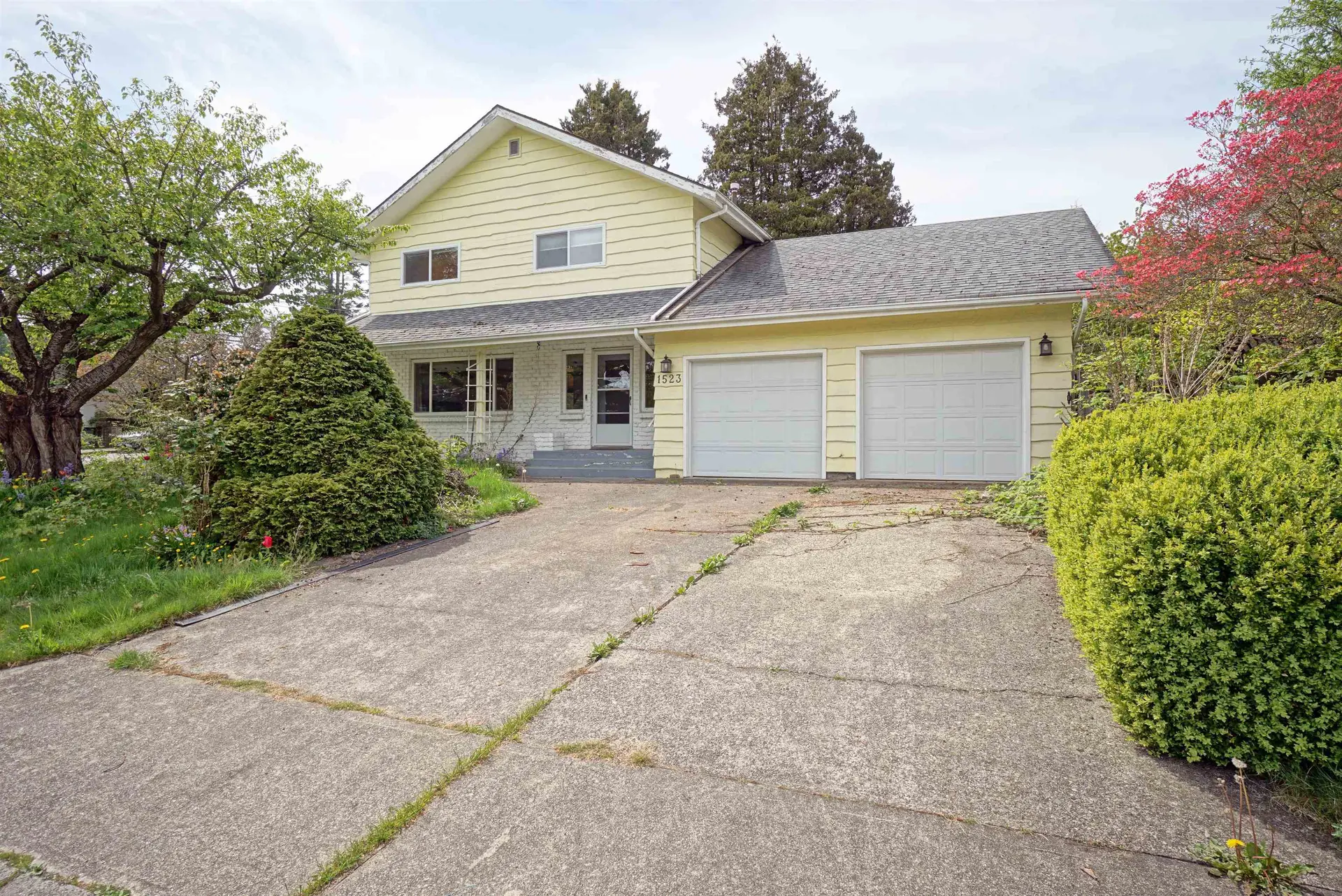 Property at 1523 Parker Place, White Rock, BC