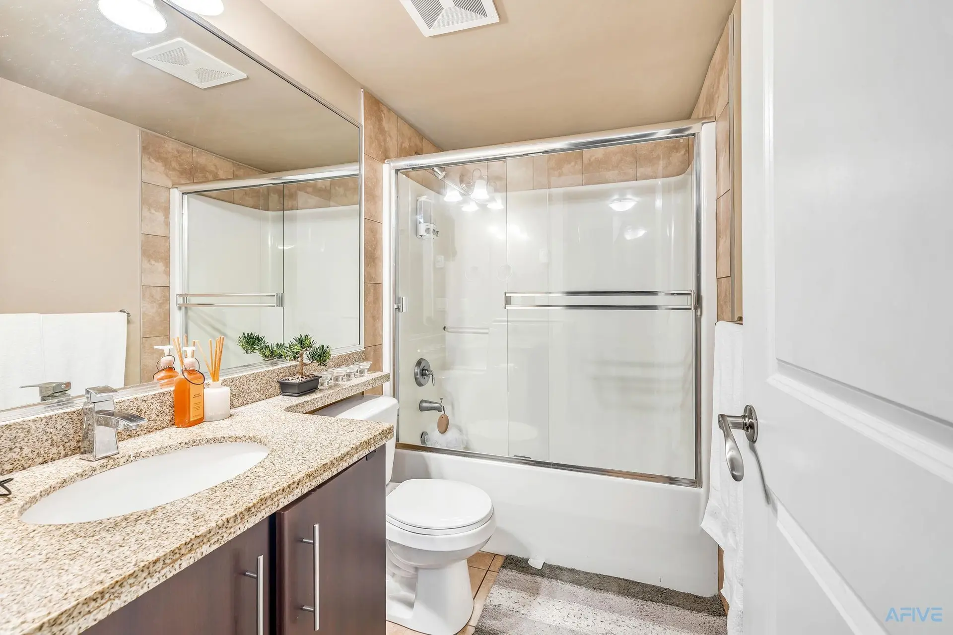 #11 7428 14th Avenue - Image 8