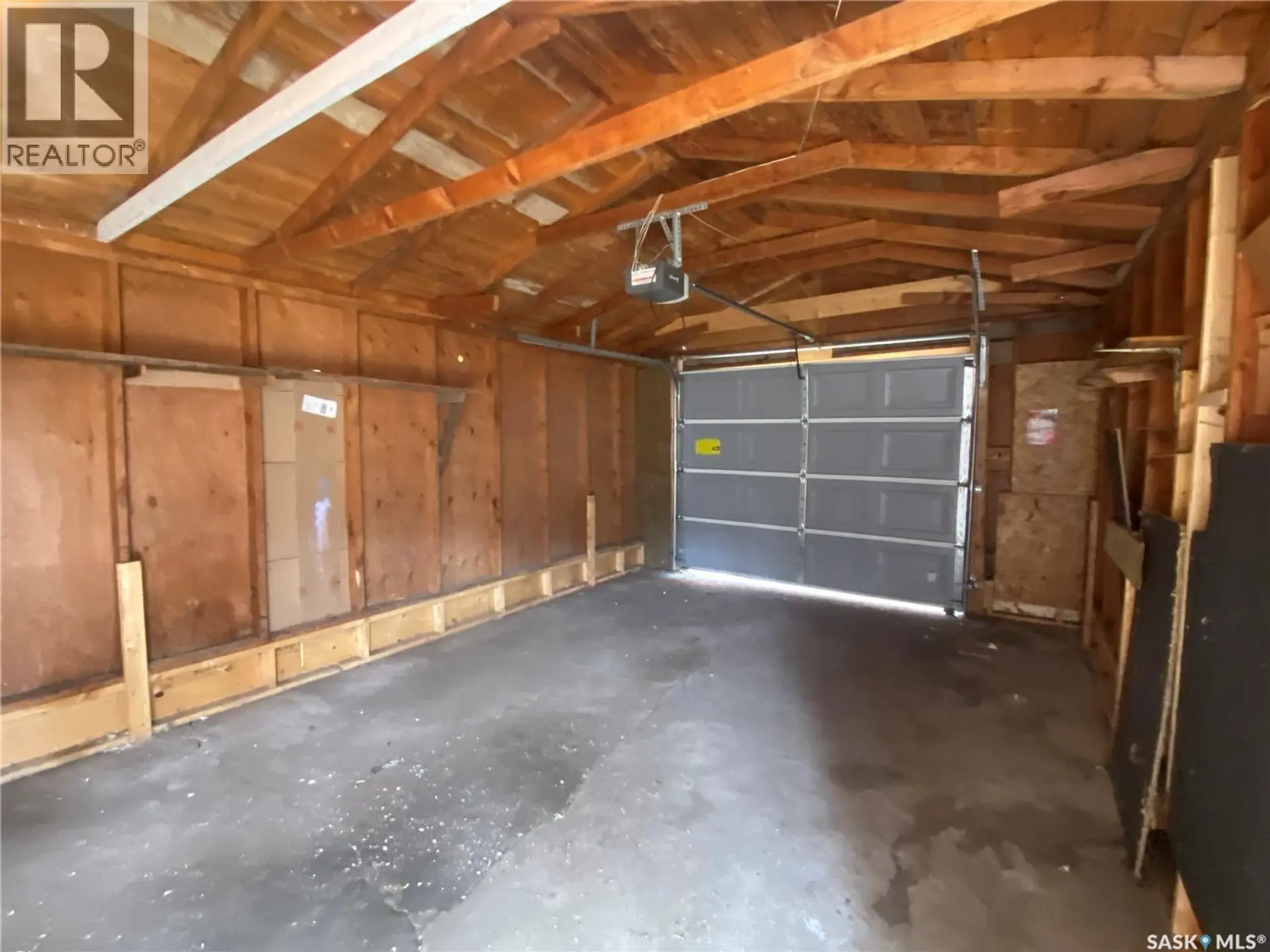 1234 G AVENUE N - Image 4