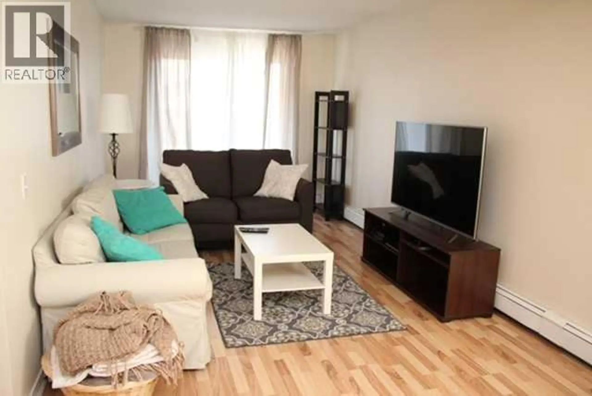#202 626 2 Avenue NE - Image 8