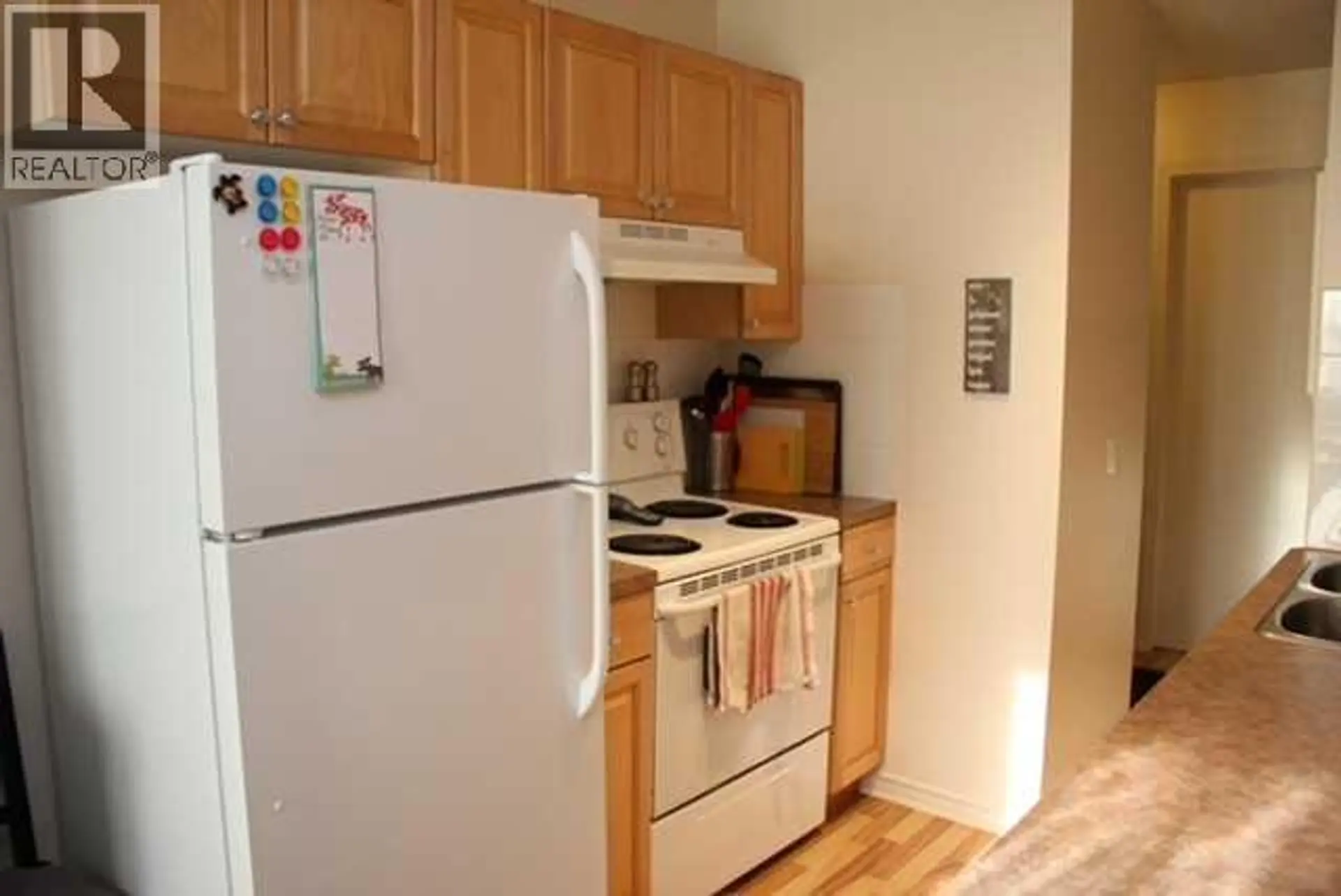 #202 626 2 Avenue NE - Image 4