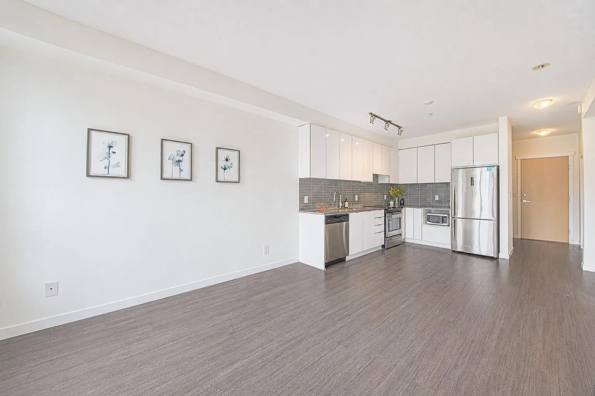 #313 9877 University Crescent - Image 9