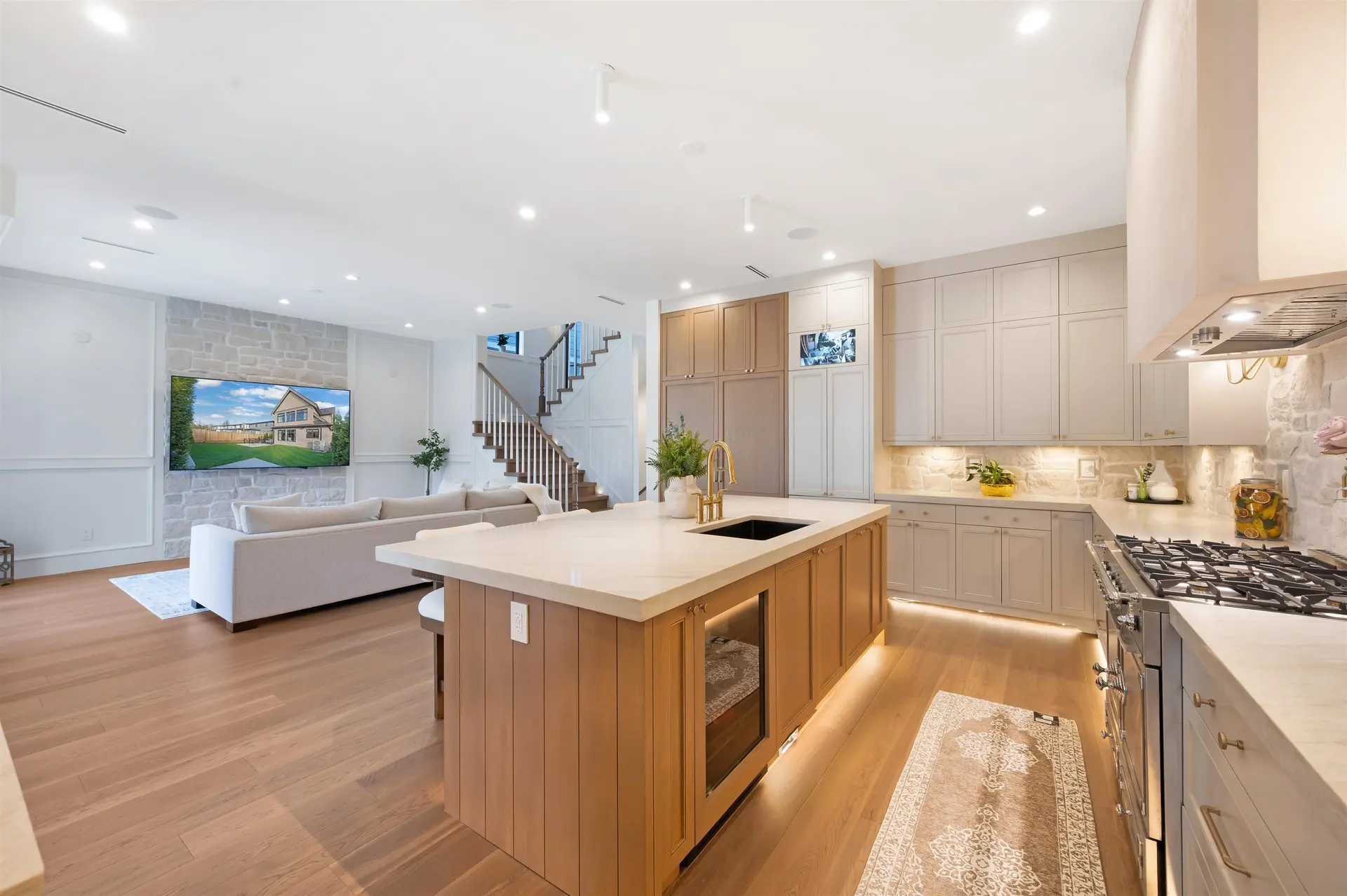 6915 205 Street - Image 11