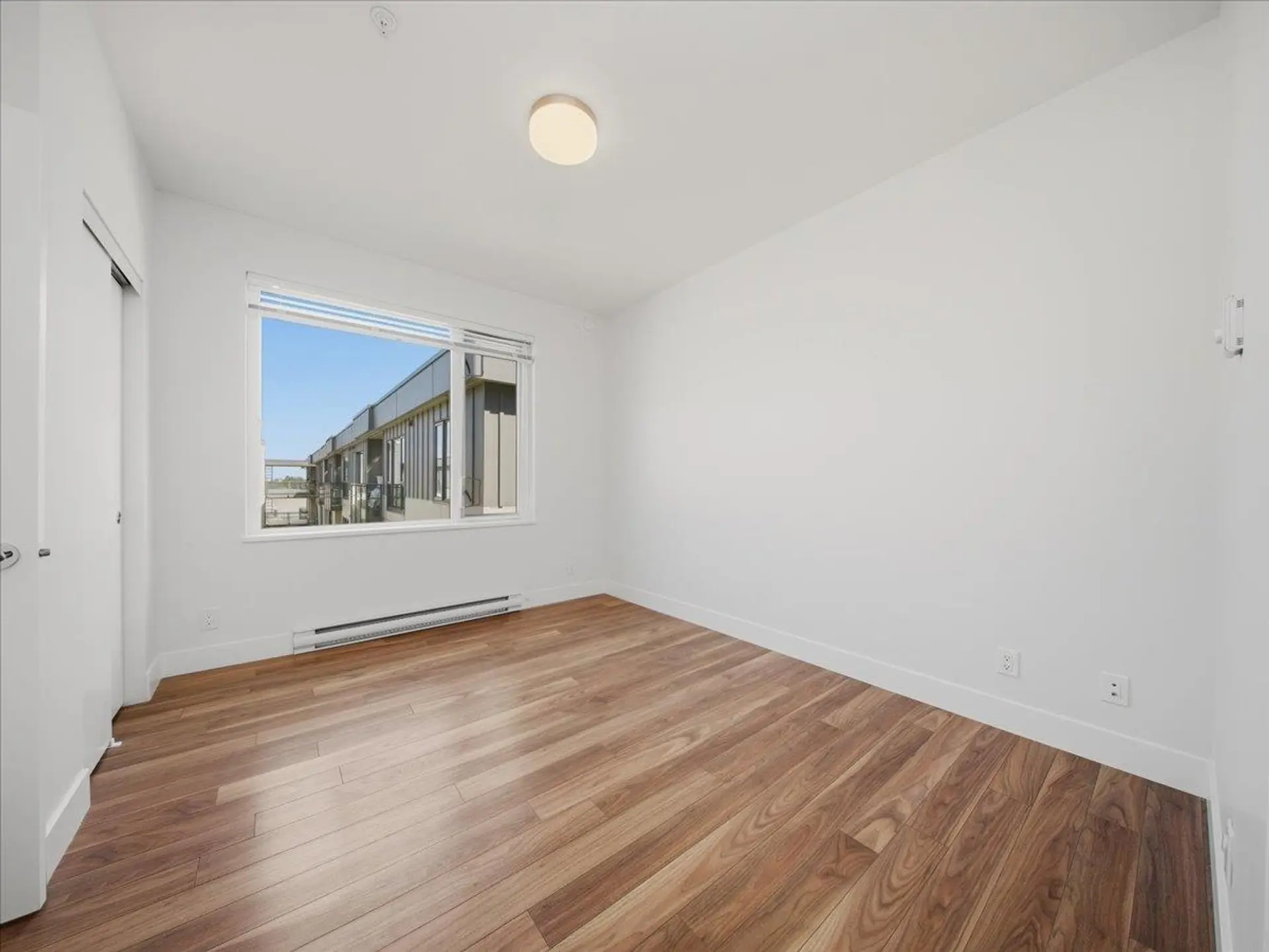#PH29 5355 Lane Street - Image 9
