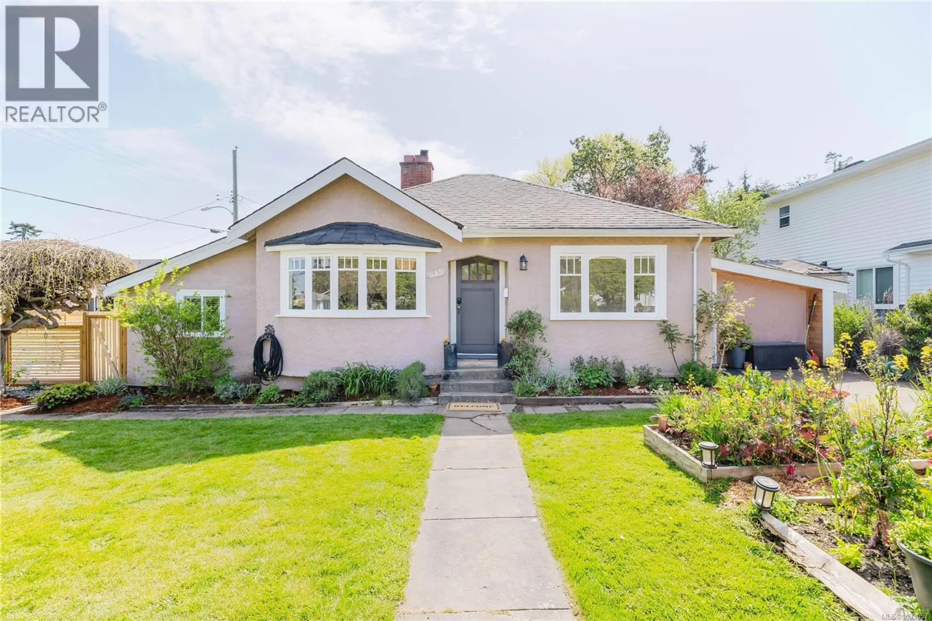 Property at 485 Marigold Rd, Saanich, BC