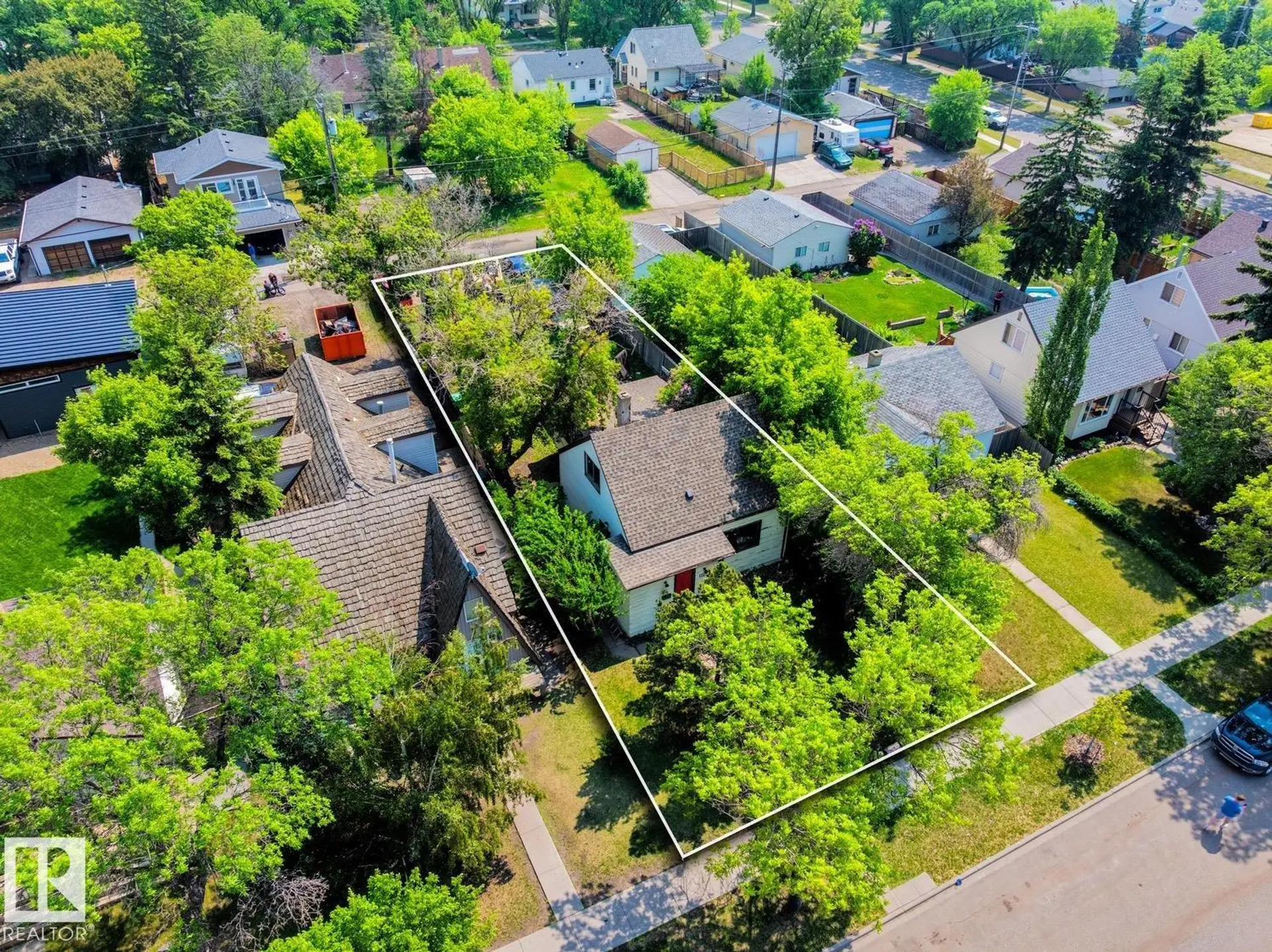 12219 107 ST NW - Image 11