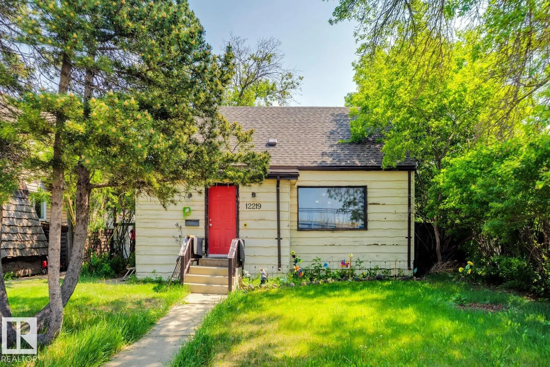 12219 107 ST NW - Image 3