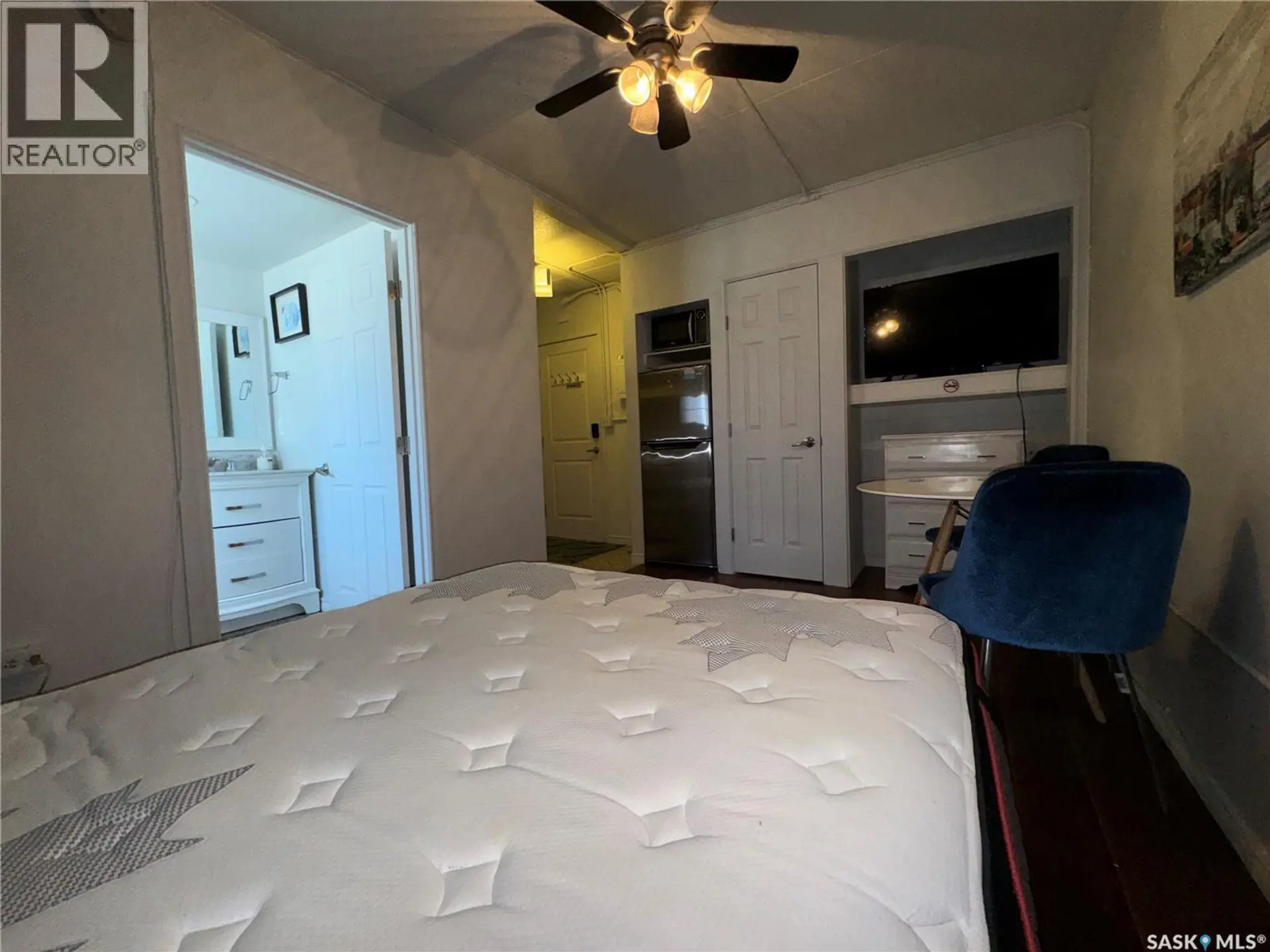 #2A 2125 LORNE STREET - Image 10