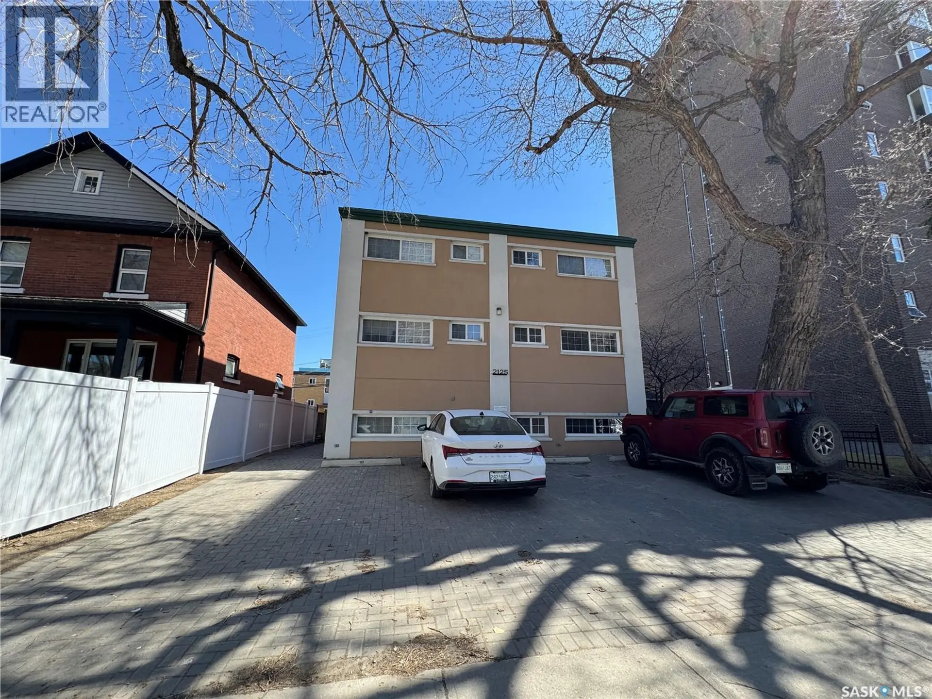 Property at #2A 2125 LORNE STREET, Regina, SK