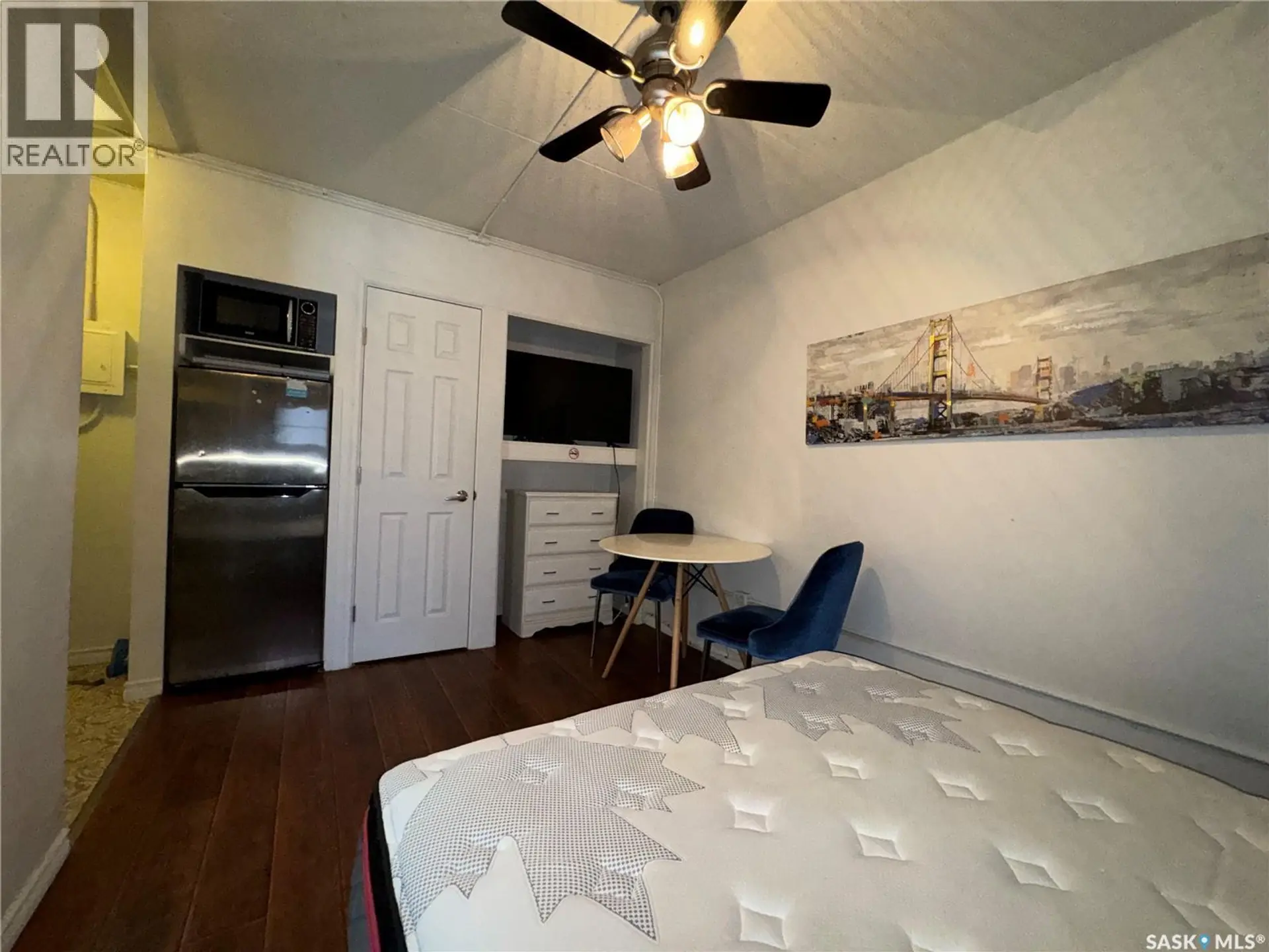 #2A 2125 LORNE STREET - Image 8