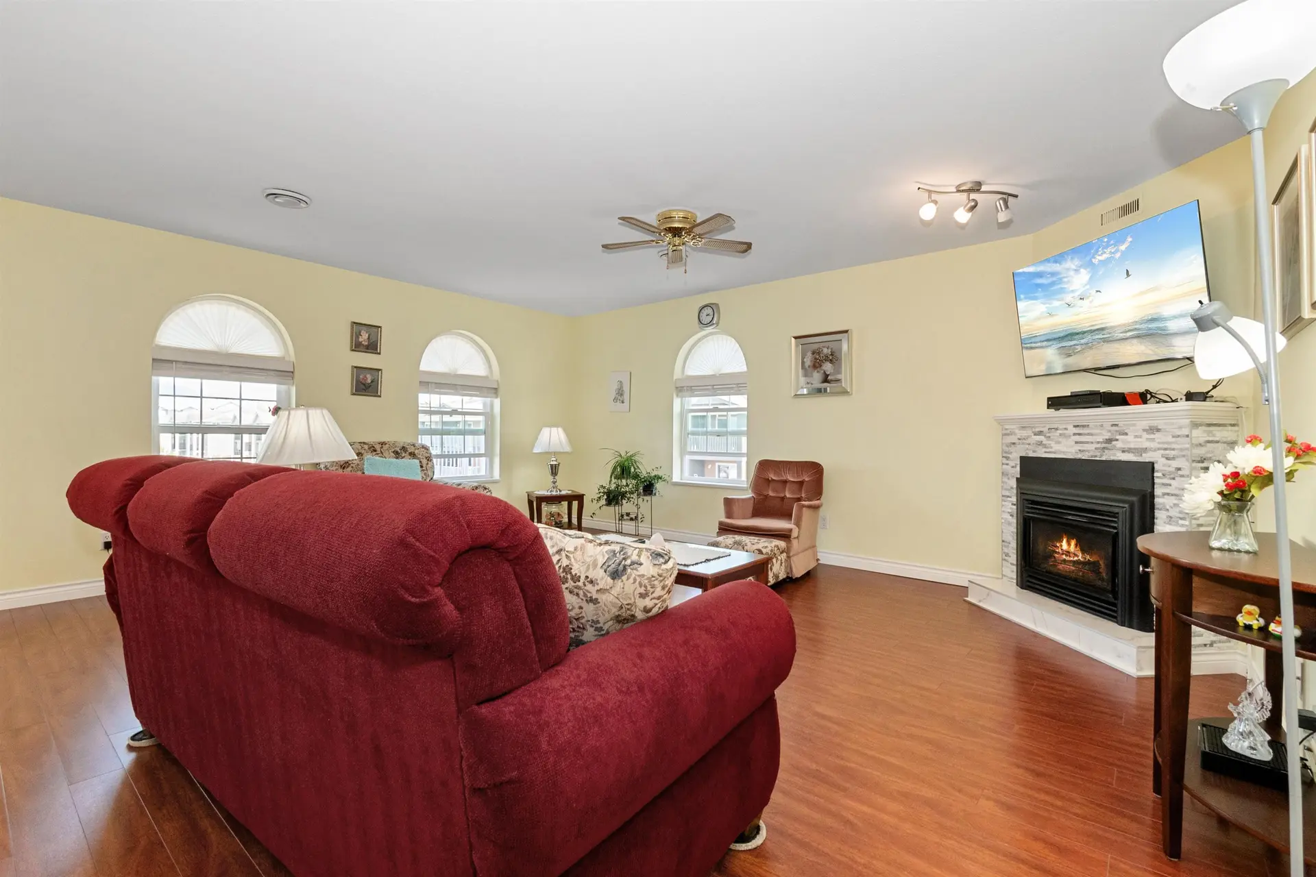 #401 9175 Edward Street - Image 10
