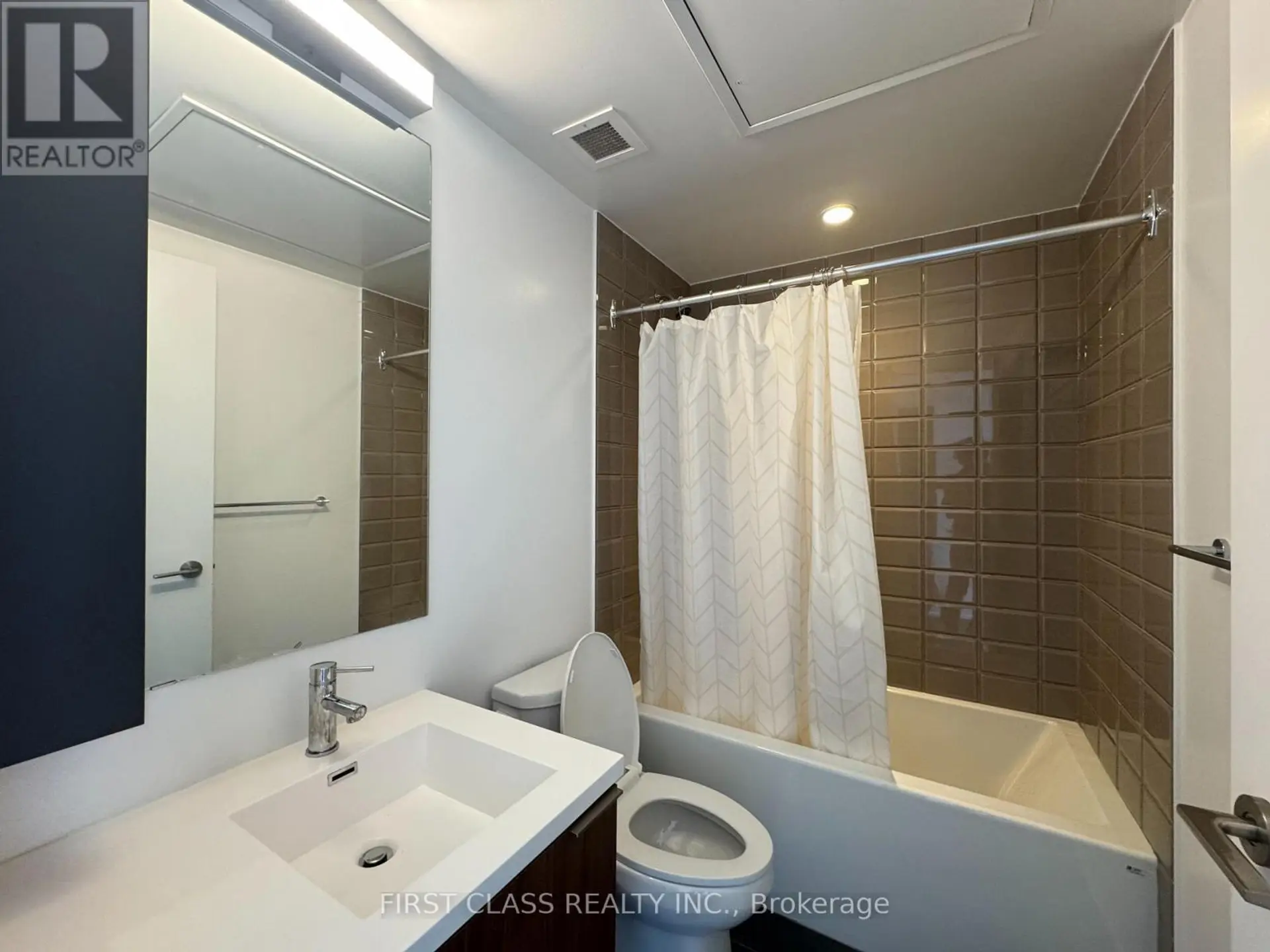 #407 203 COLLEGE STREET - Image 5