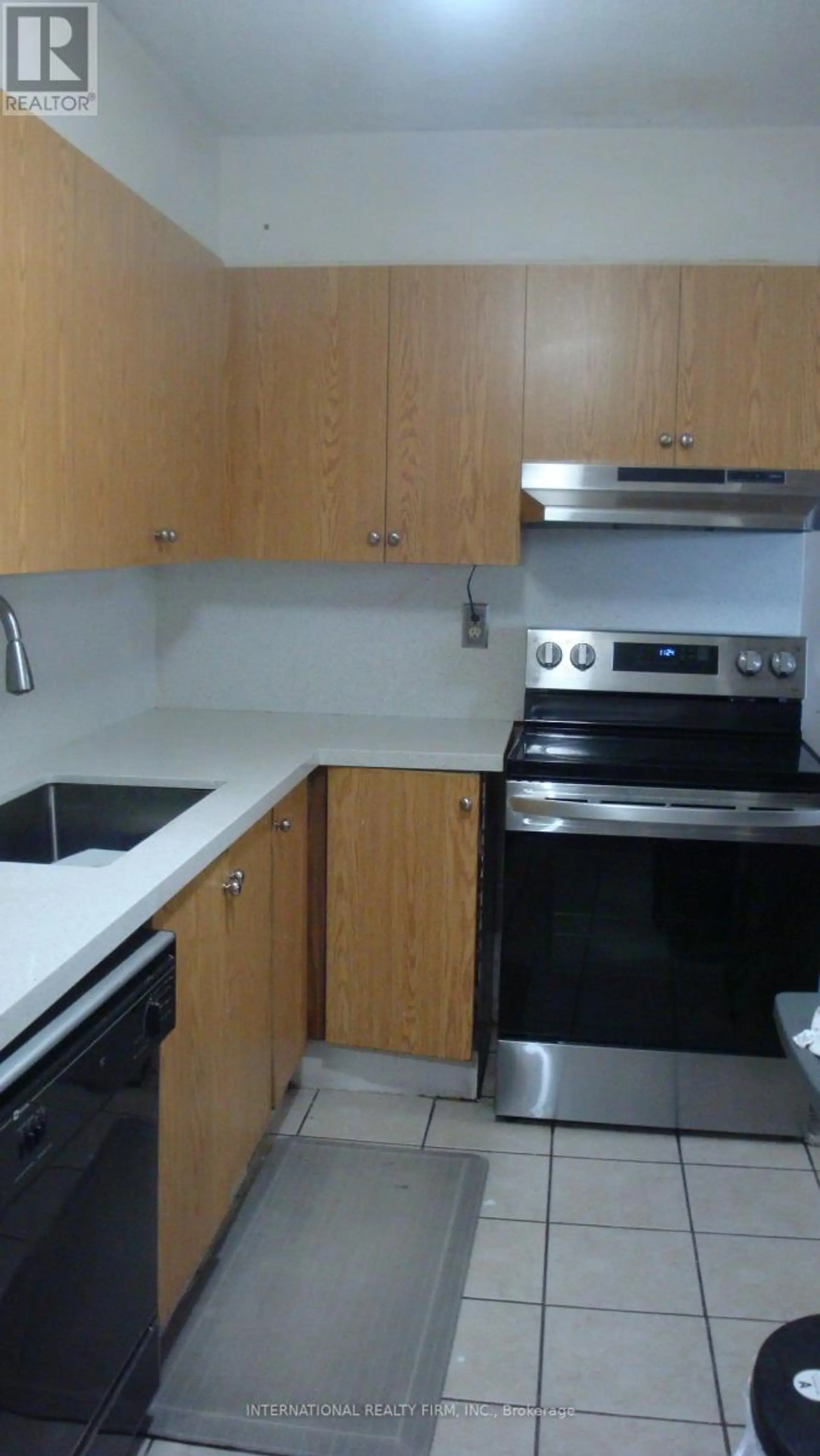 #503 75 EMMETT AVENUE - Image 5