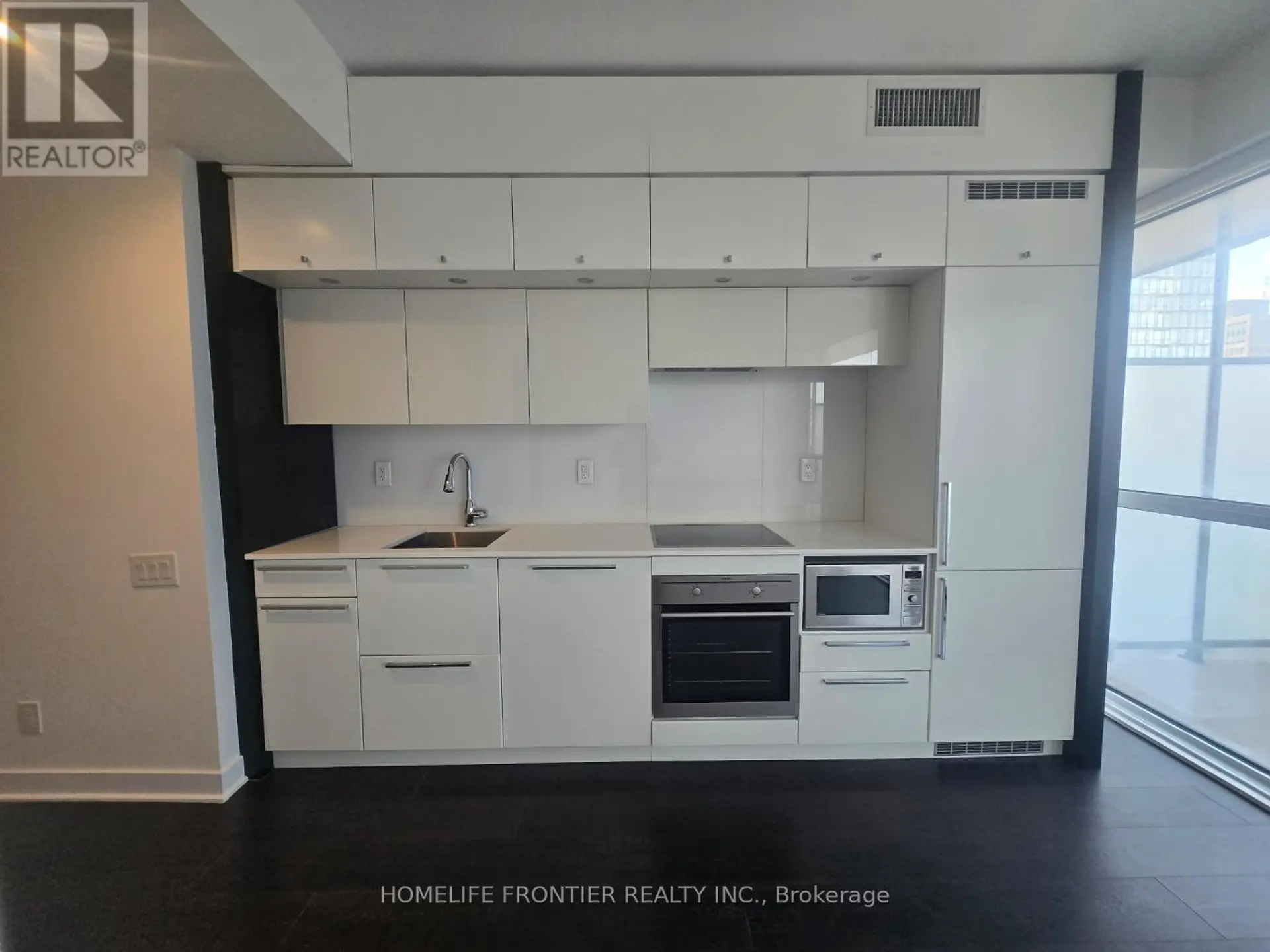 #2106 15 GRENVILLE STREET - Image 10