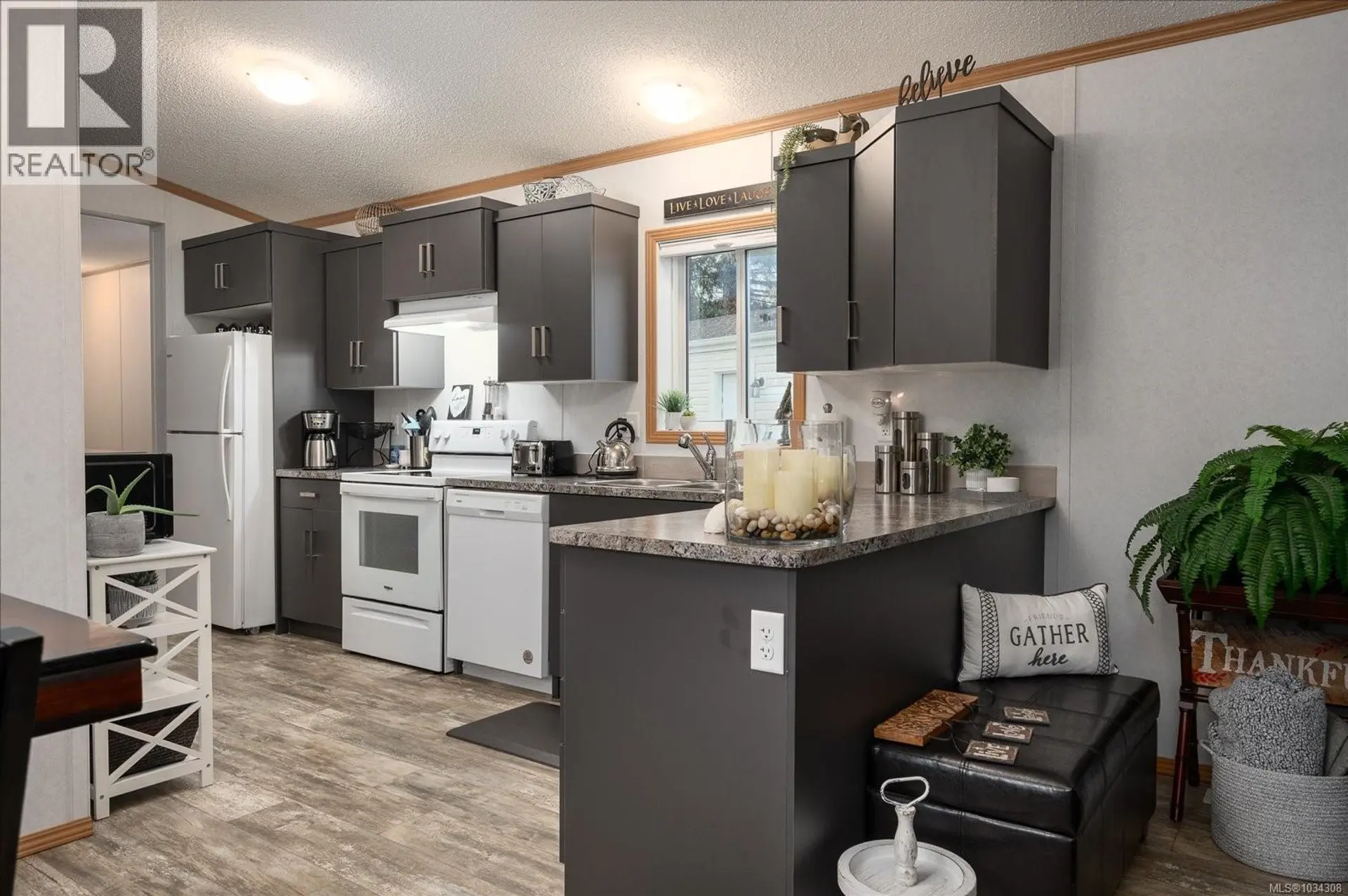 Property at #11 6820 Parklands Pl, Lantzville, BC
