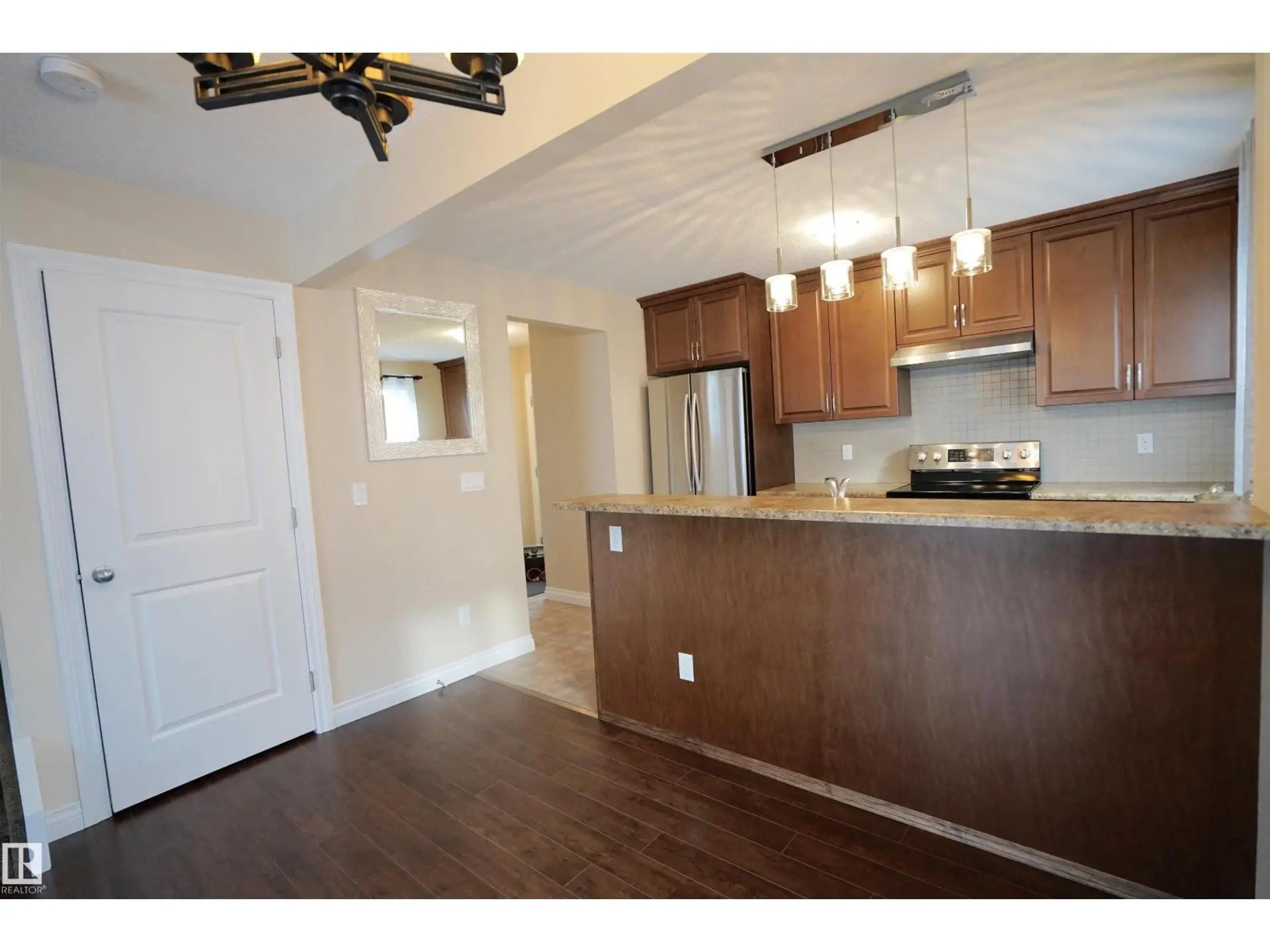 12018 65 ST NW - Image 5