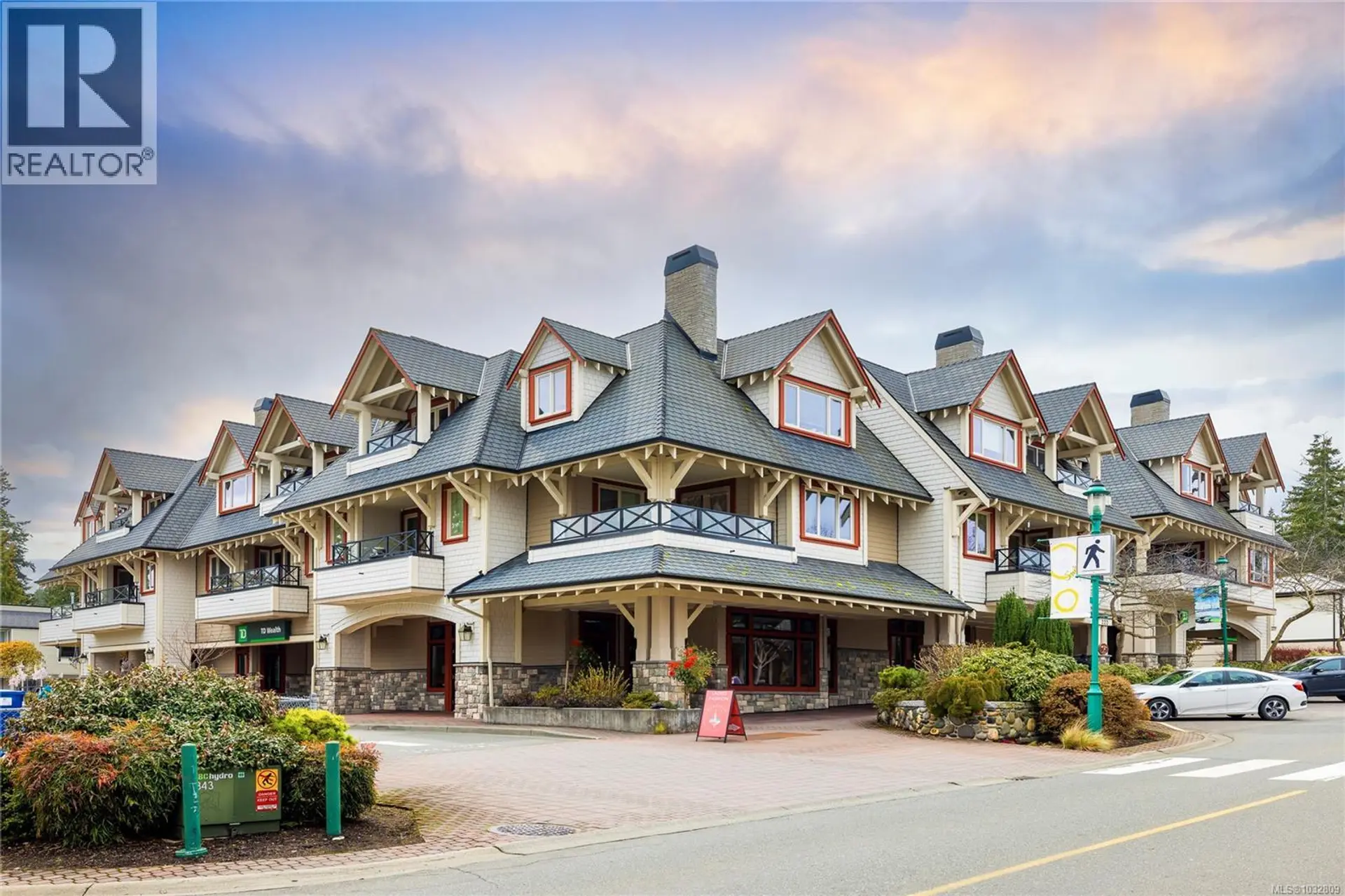 Property at #307 222 Second Ave W, Qualicum Beach, BC