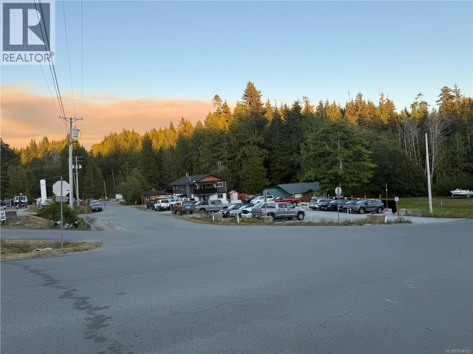 251 Frigate Rd - Image 3