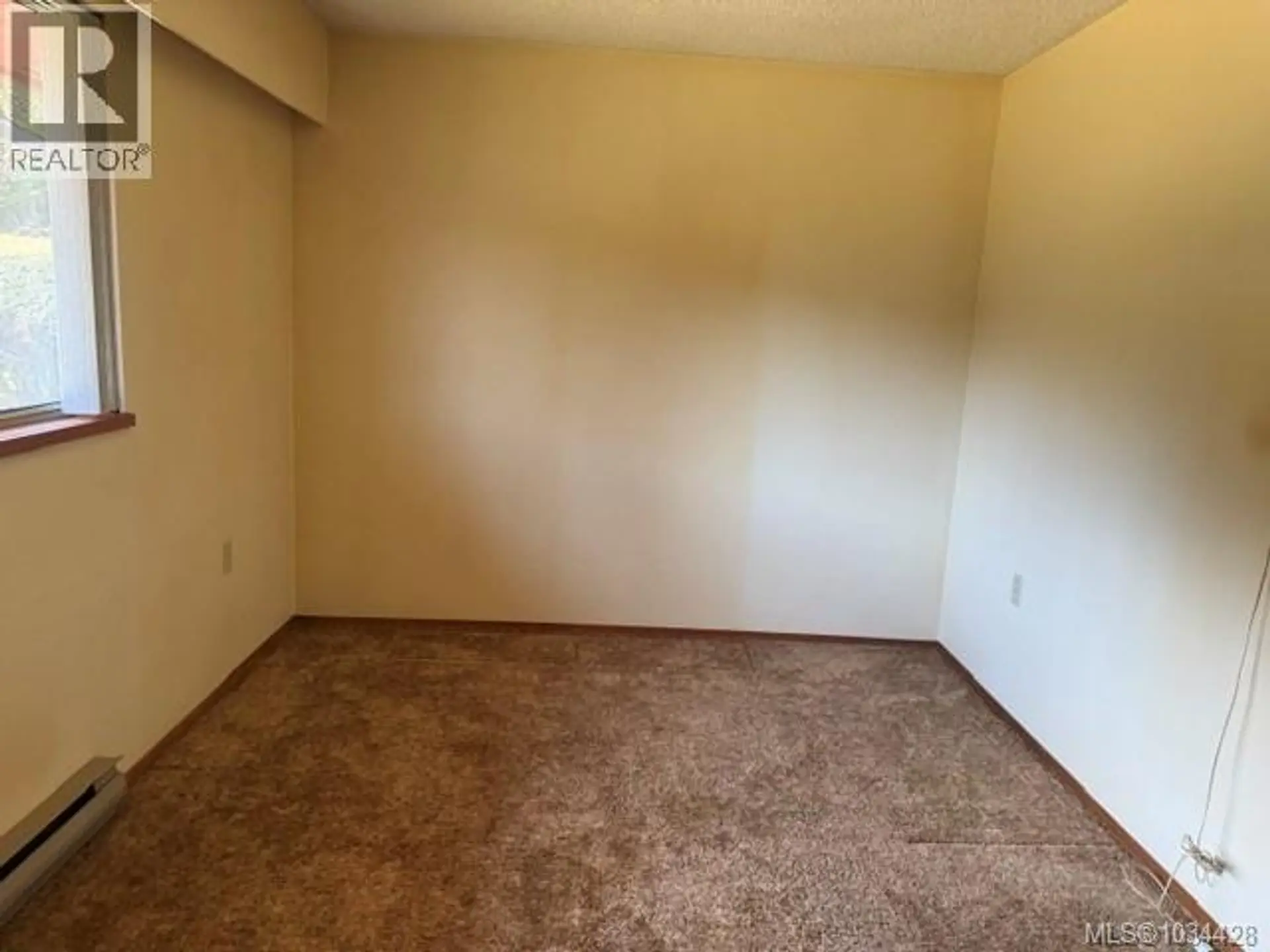 6140 Huckleberry Lane - Image 12