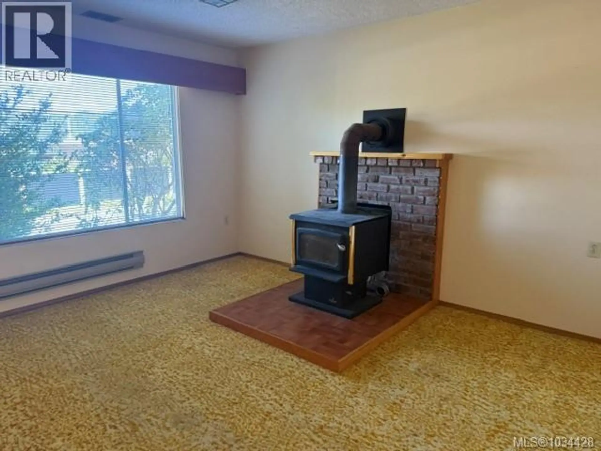 6140 Huckleberry Lane - Image 4
