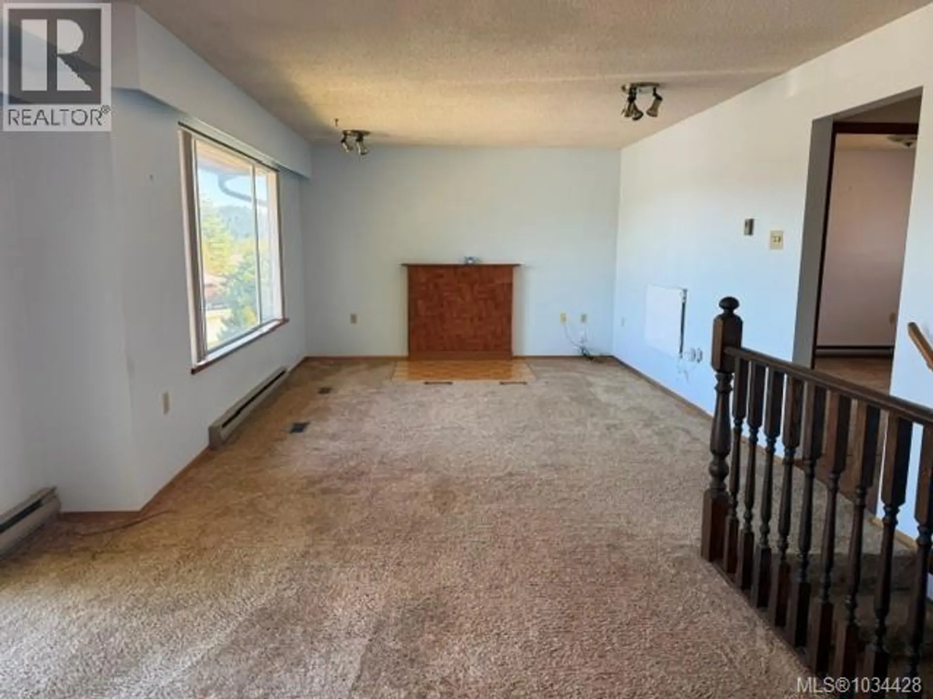6140 Huckleberry Lane - Image 8