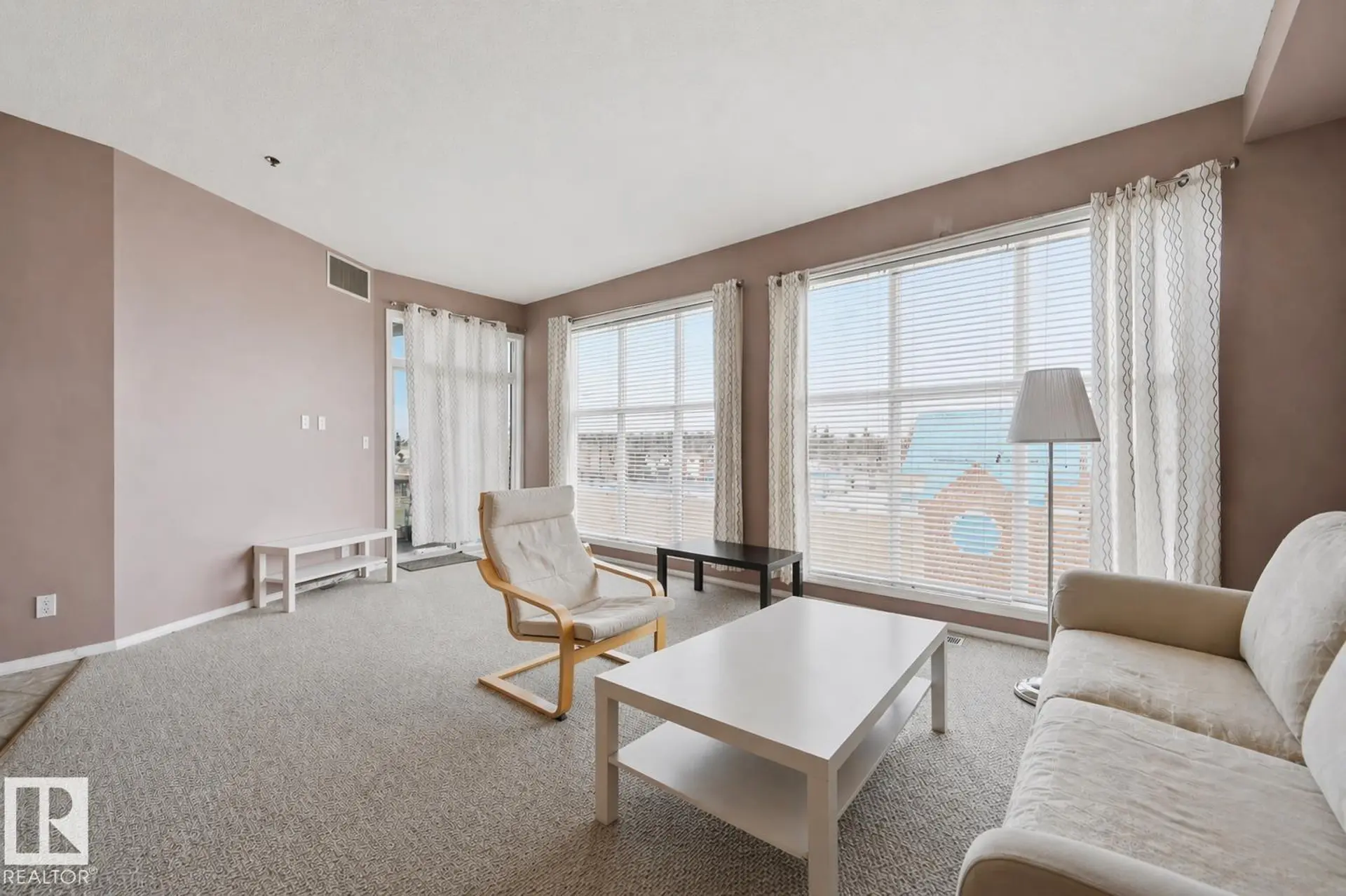 #369 4823 104A ST NW - Image 4