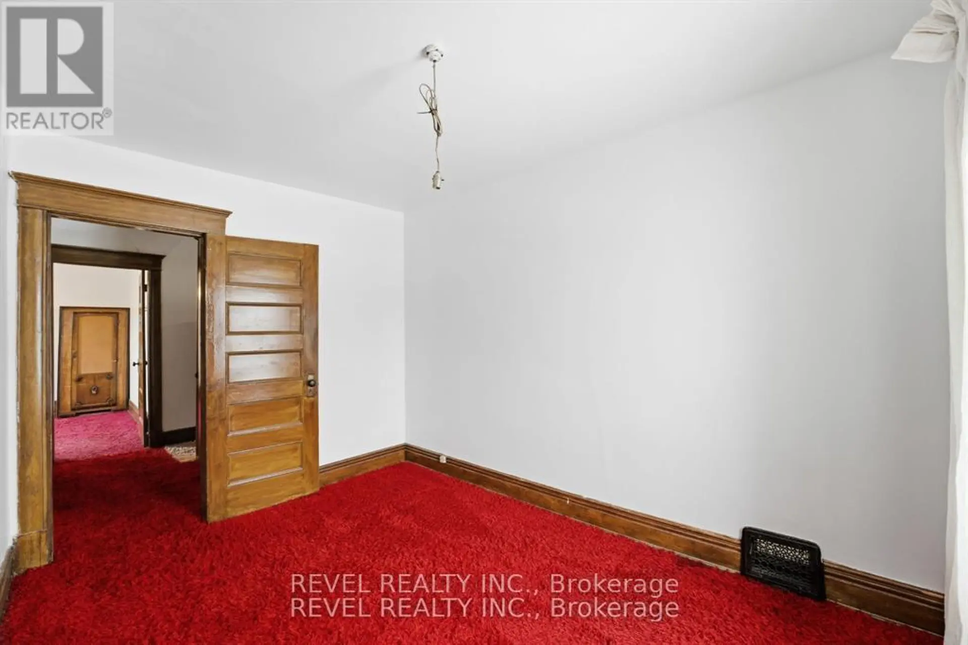 535 PARK STREET N - Image 9