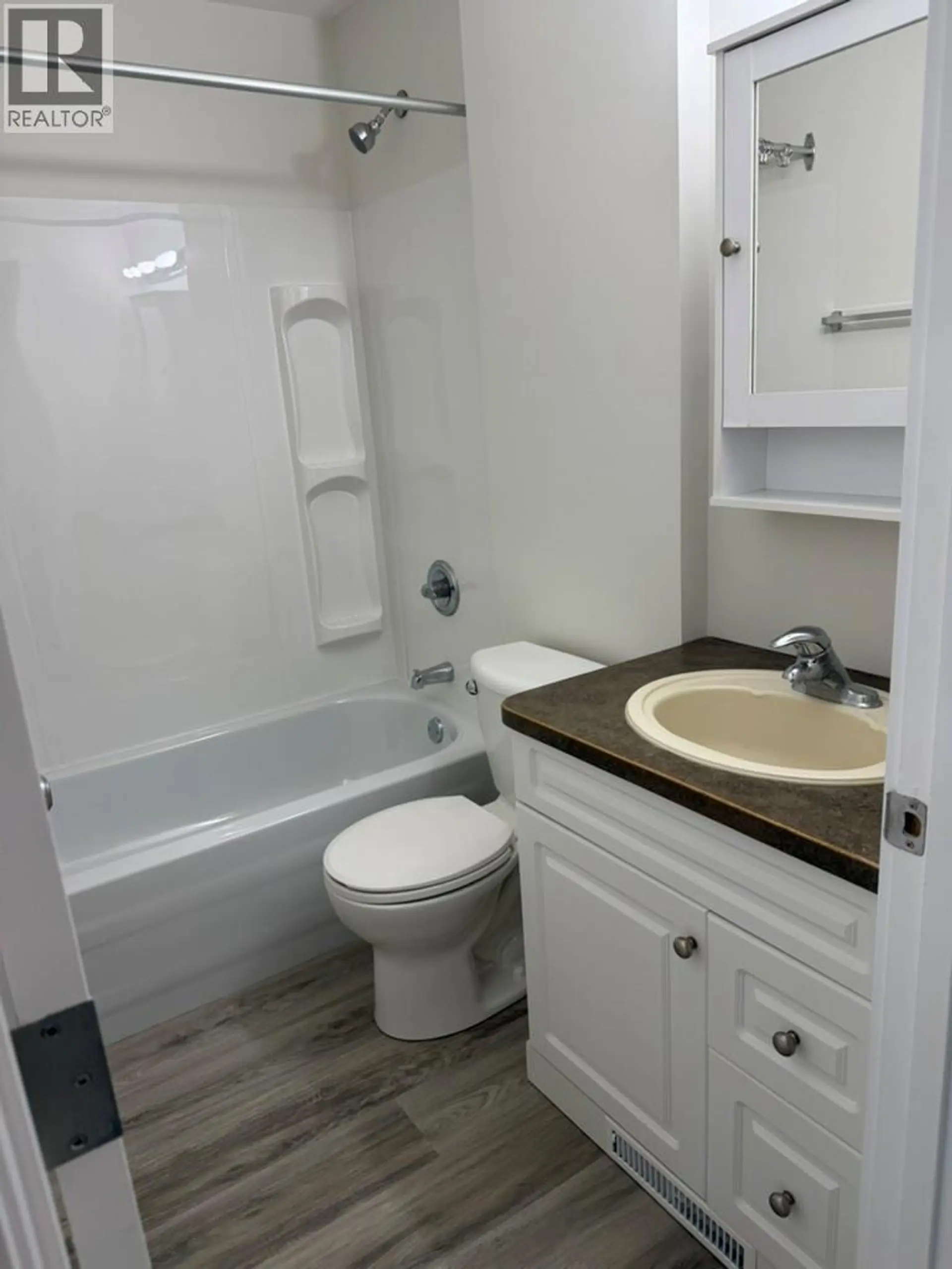 309 100A Avenue - Image 19