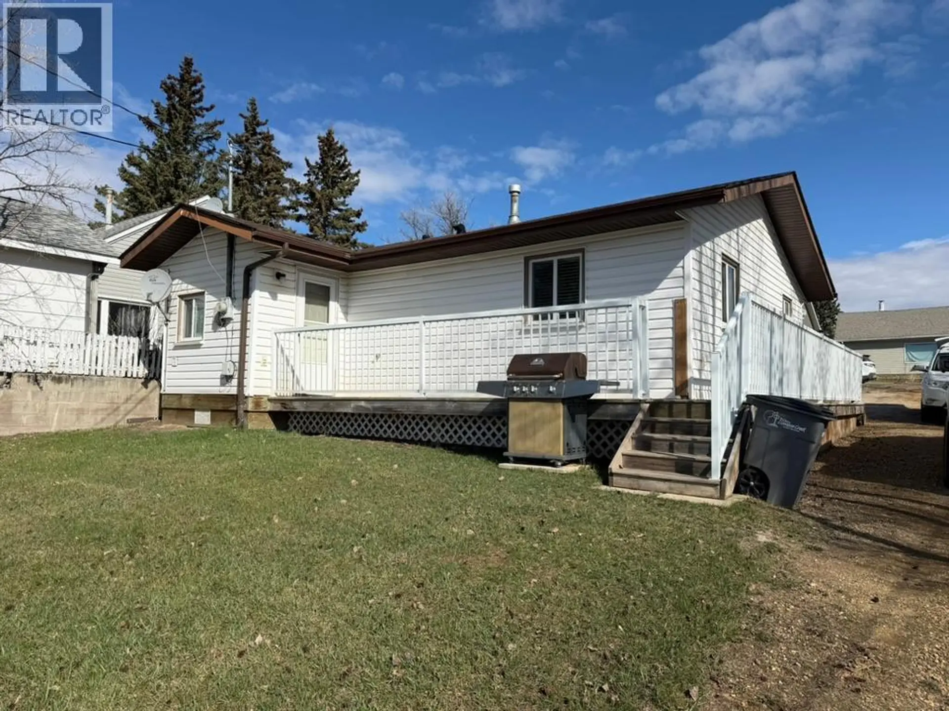 309 100A Avenue - Image 4