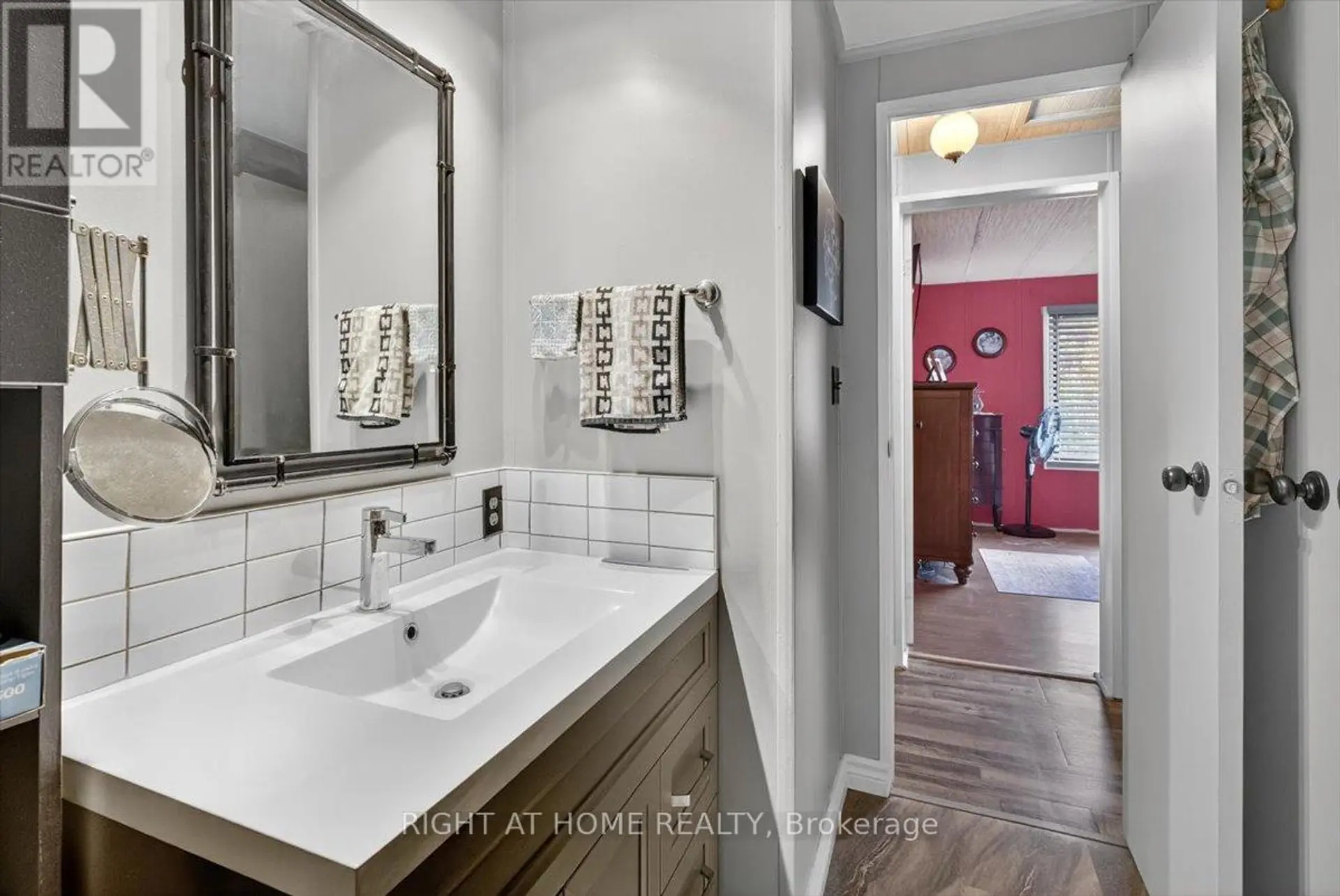 45 LINDEN LANE - Image 12