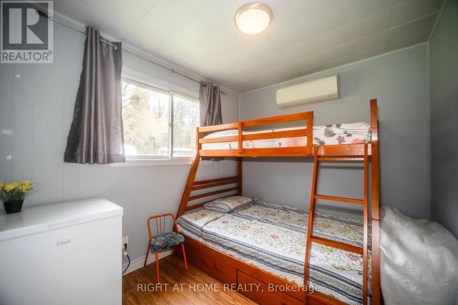 1007 FERRIER AVENUE - Image 12