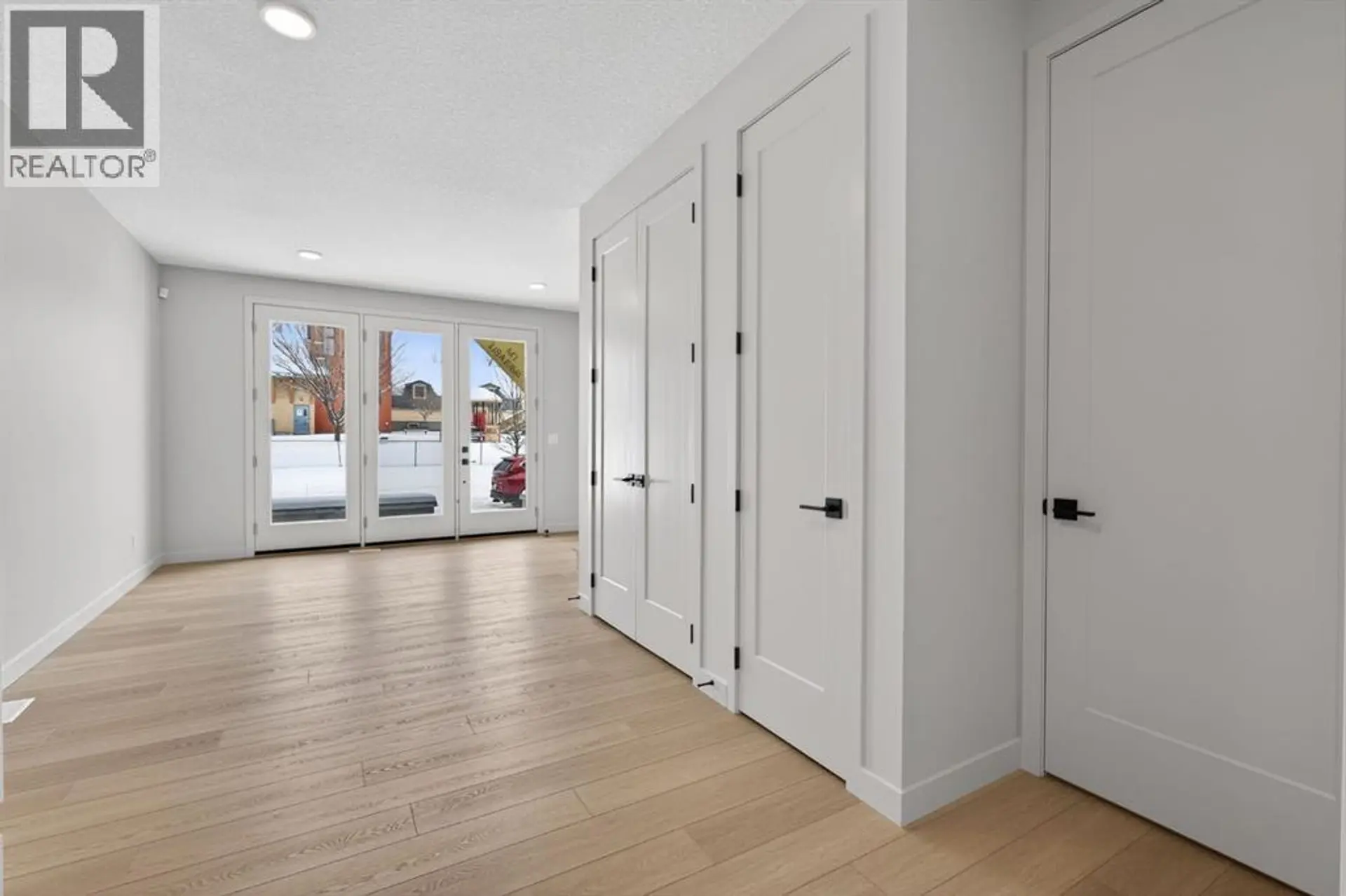 645 53 Avenue SW - Image 3