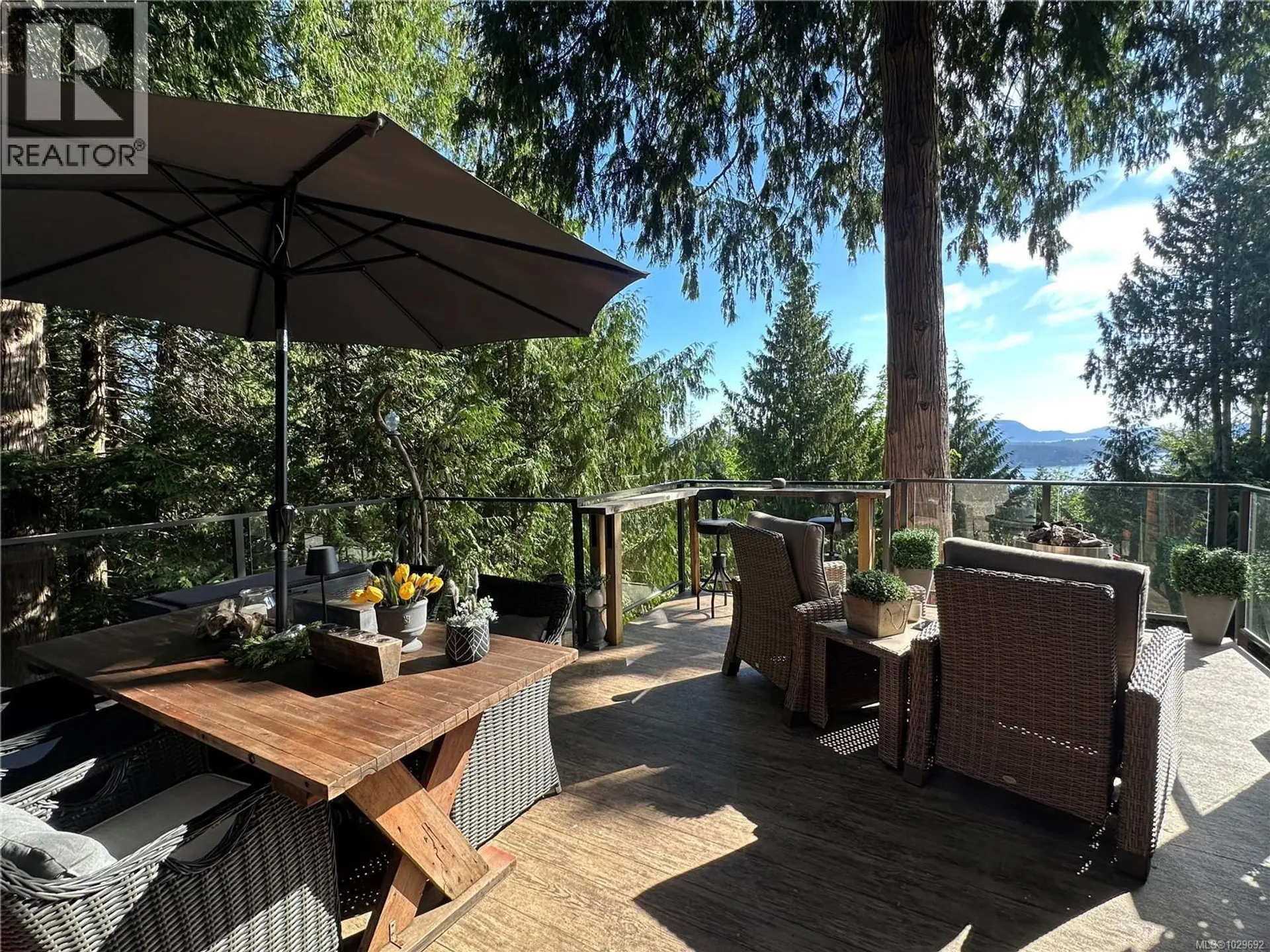 Property at 182 Devine Dr, Salt Spring, BC