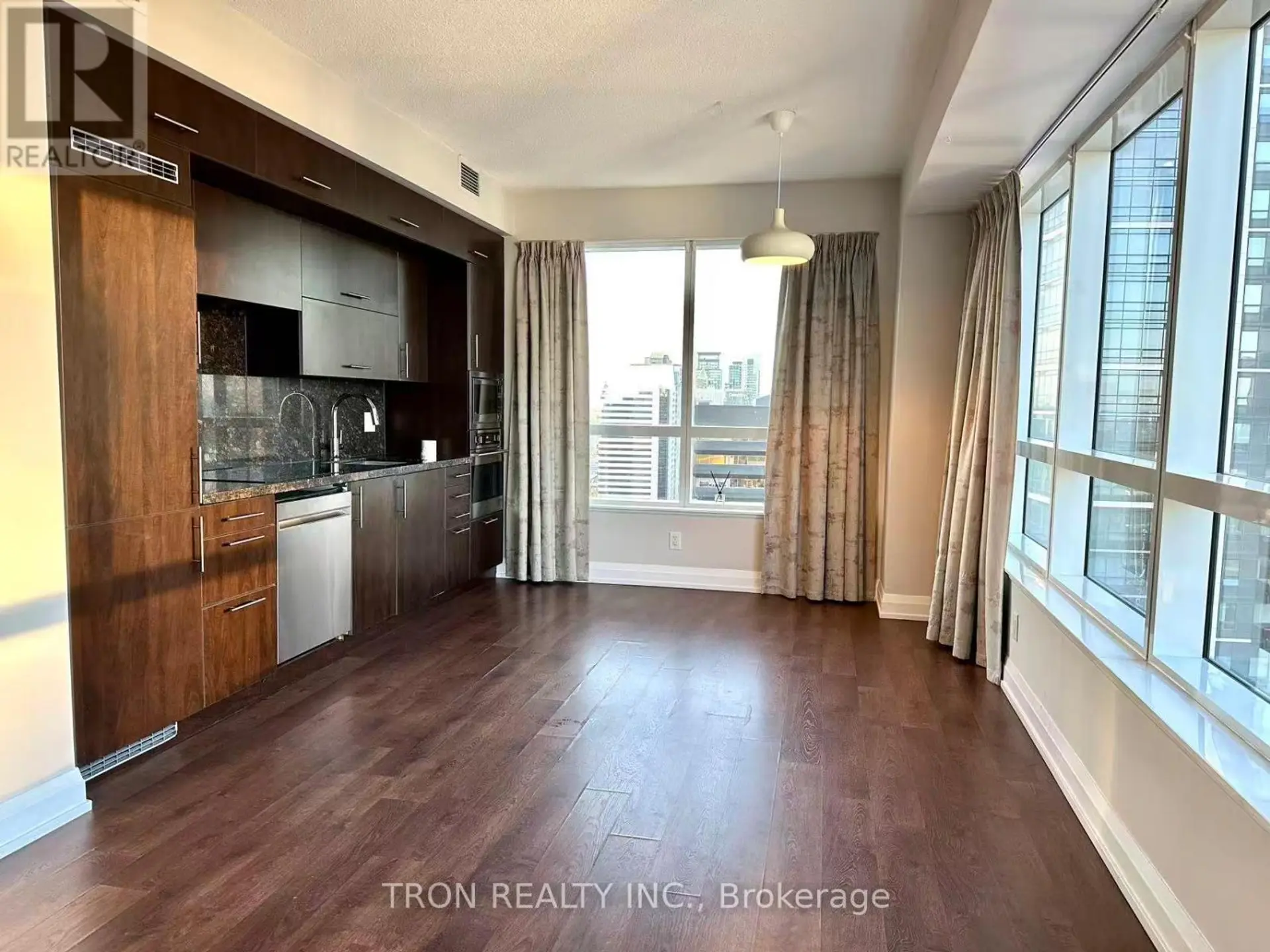 #2505 2 ANNDALE DRIVE - Image 3